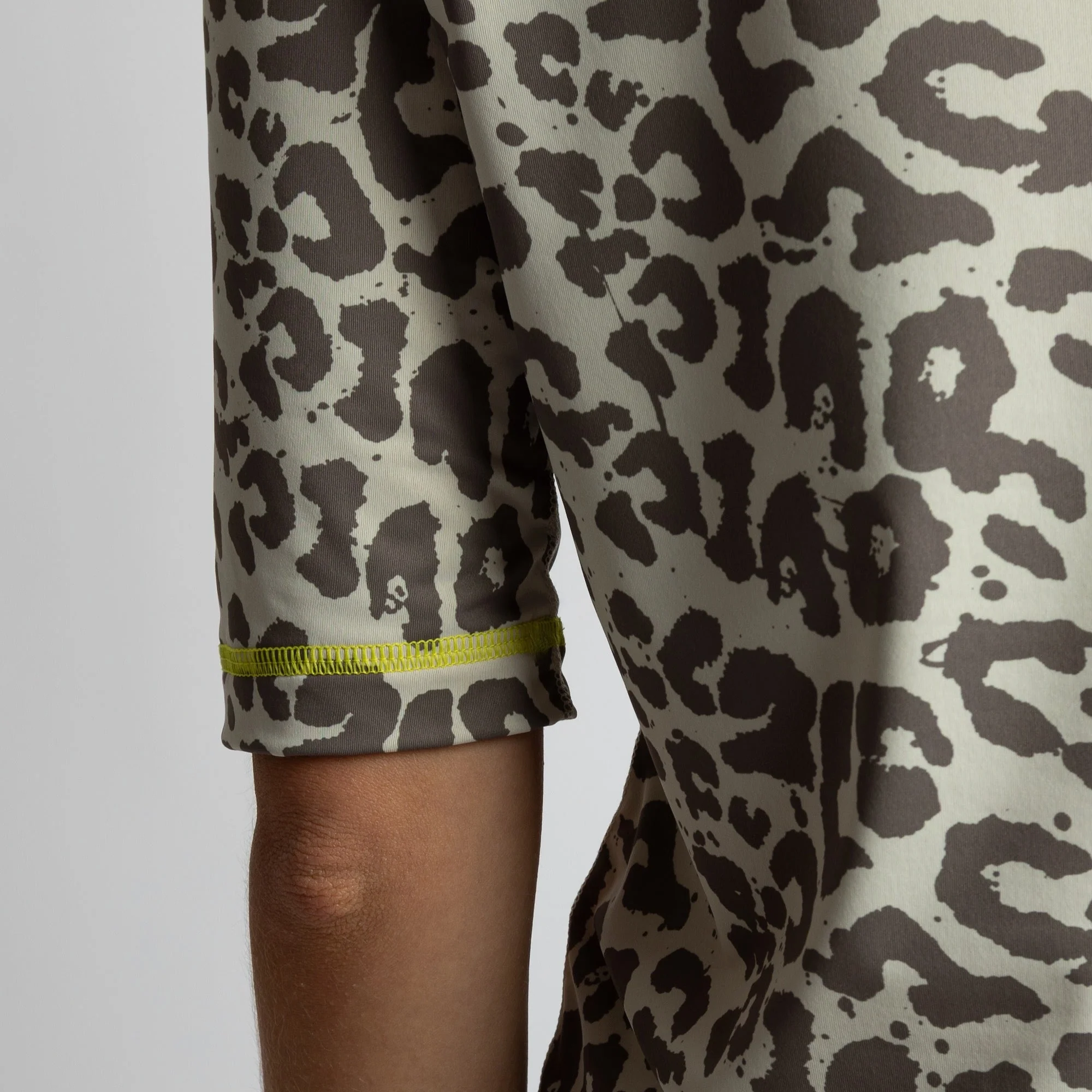 Activewear Half Sleeve T-Shirt leo splashes mushroom/sand - Image 6