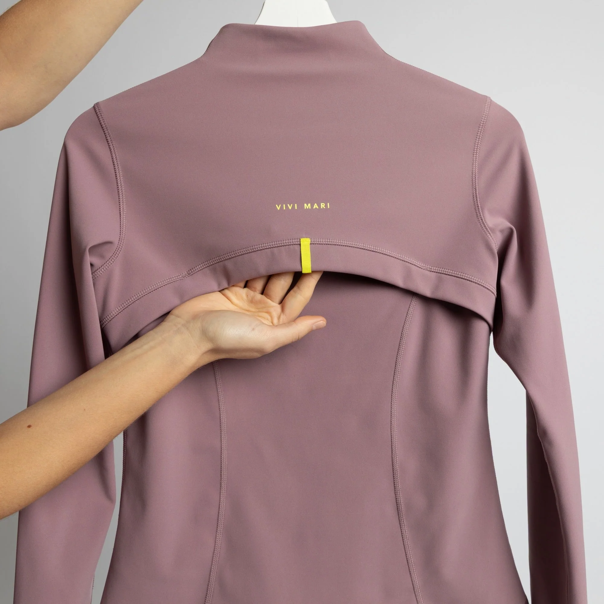 Activewear Jacket ash plum - Image 9