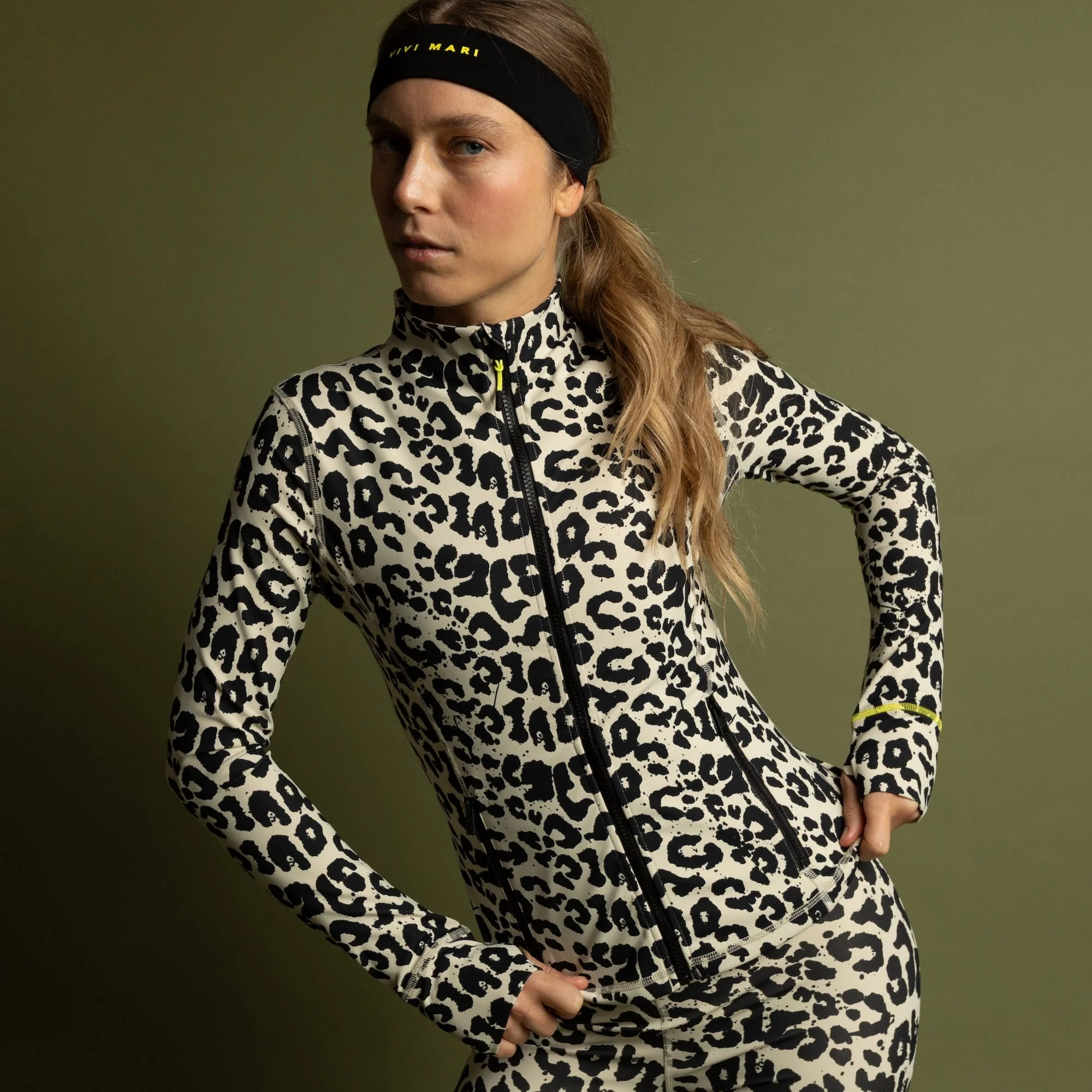 Activewear Jacket leo splashes black/sand - Image 4