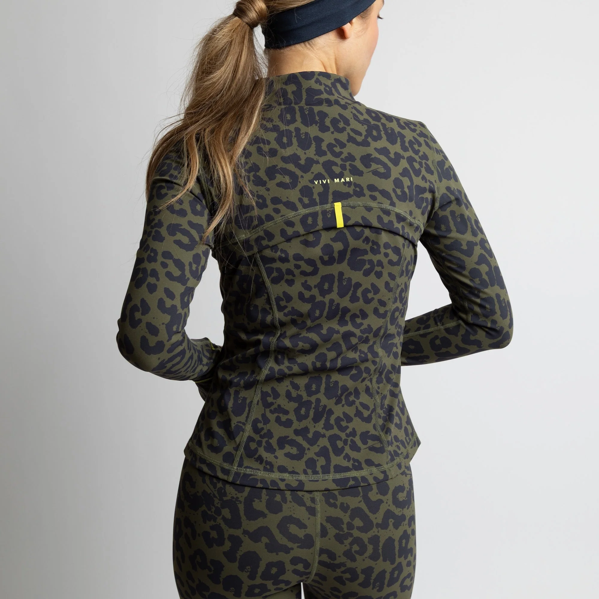 Activewear Jacket leo splashes navy/olive - Image 8