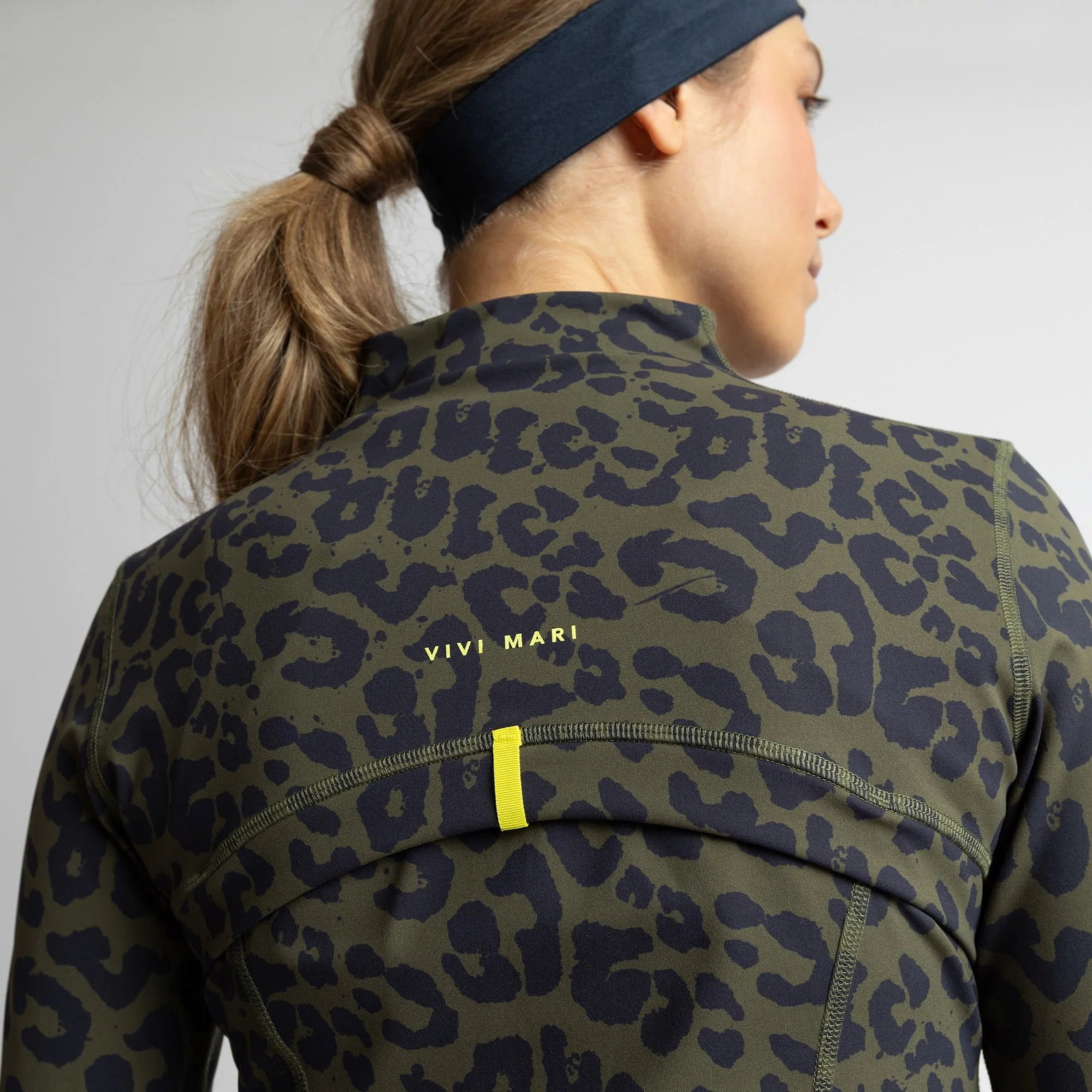 Activewear Jacket leo splashes navy/olive - Image 9