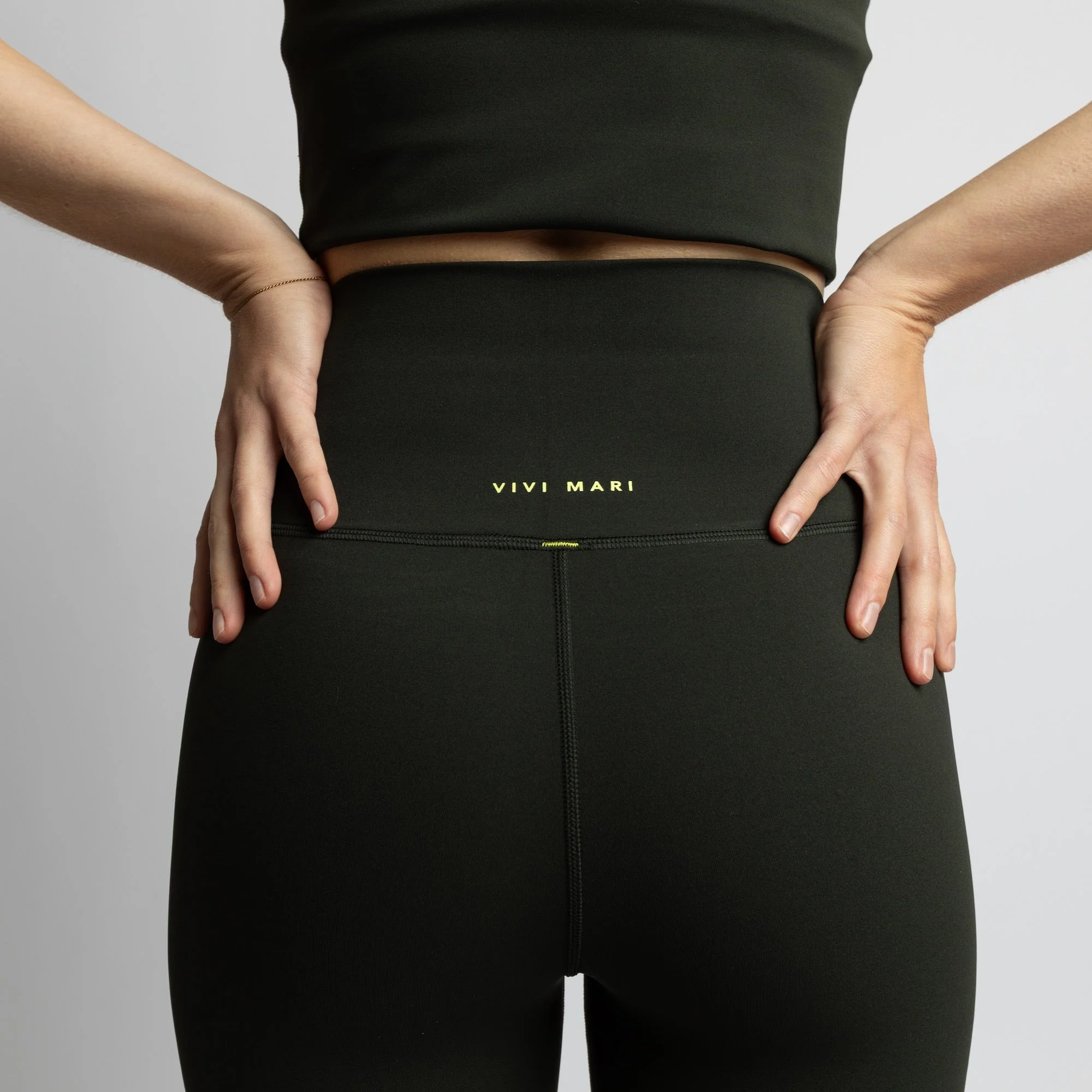 Activewear Leggings deep olive - Image 9