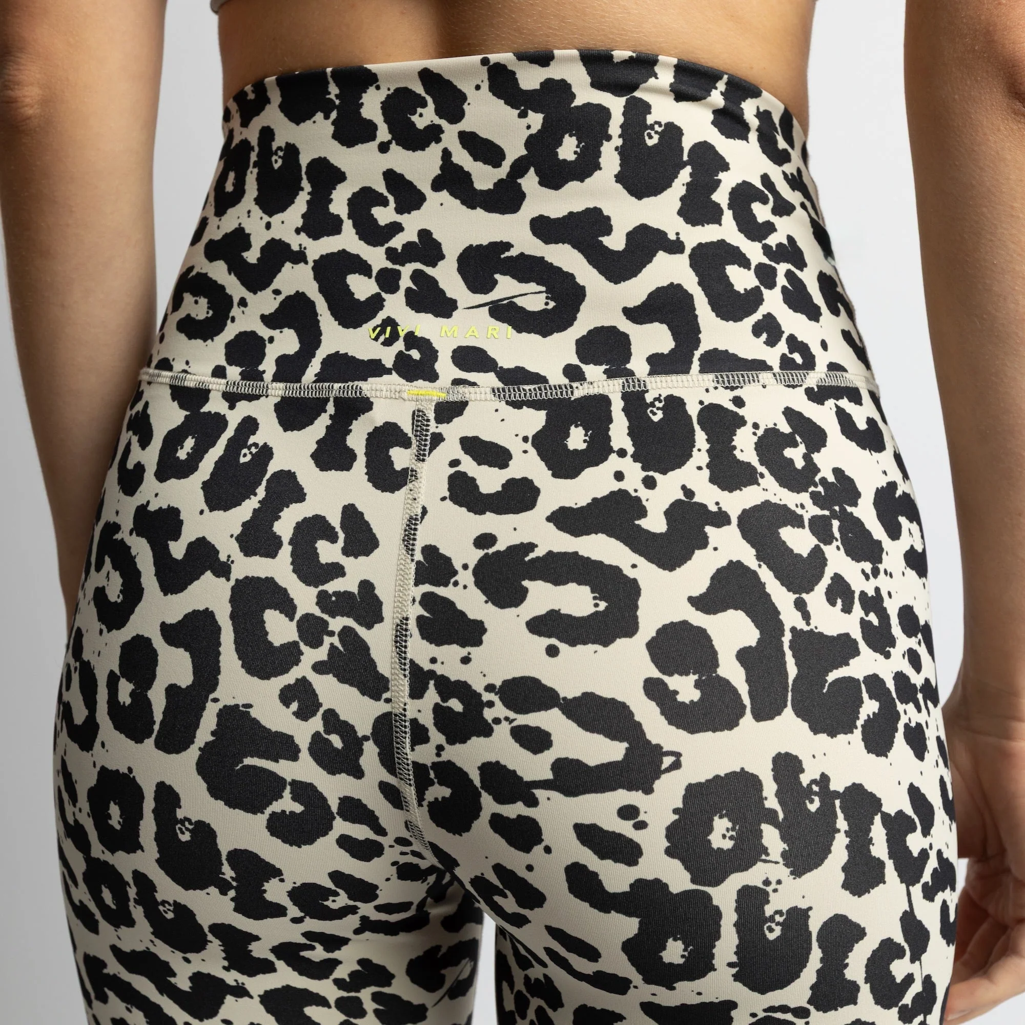 Activewear Leggings leo splashes black/sand - Image 3