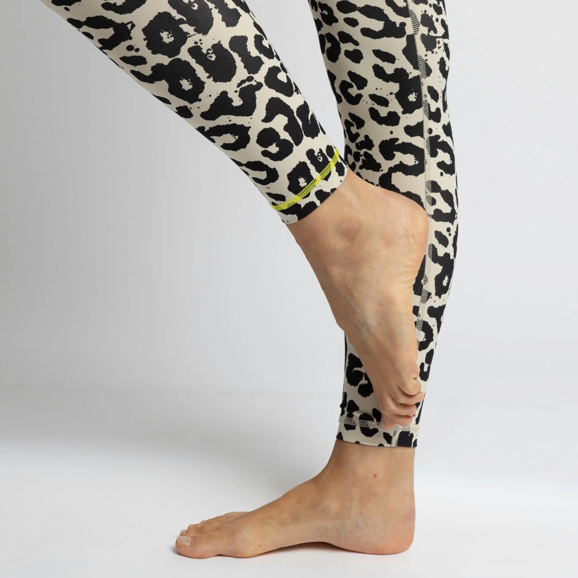 Activewear Leggings leo splashes black/sand - Image 5