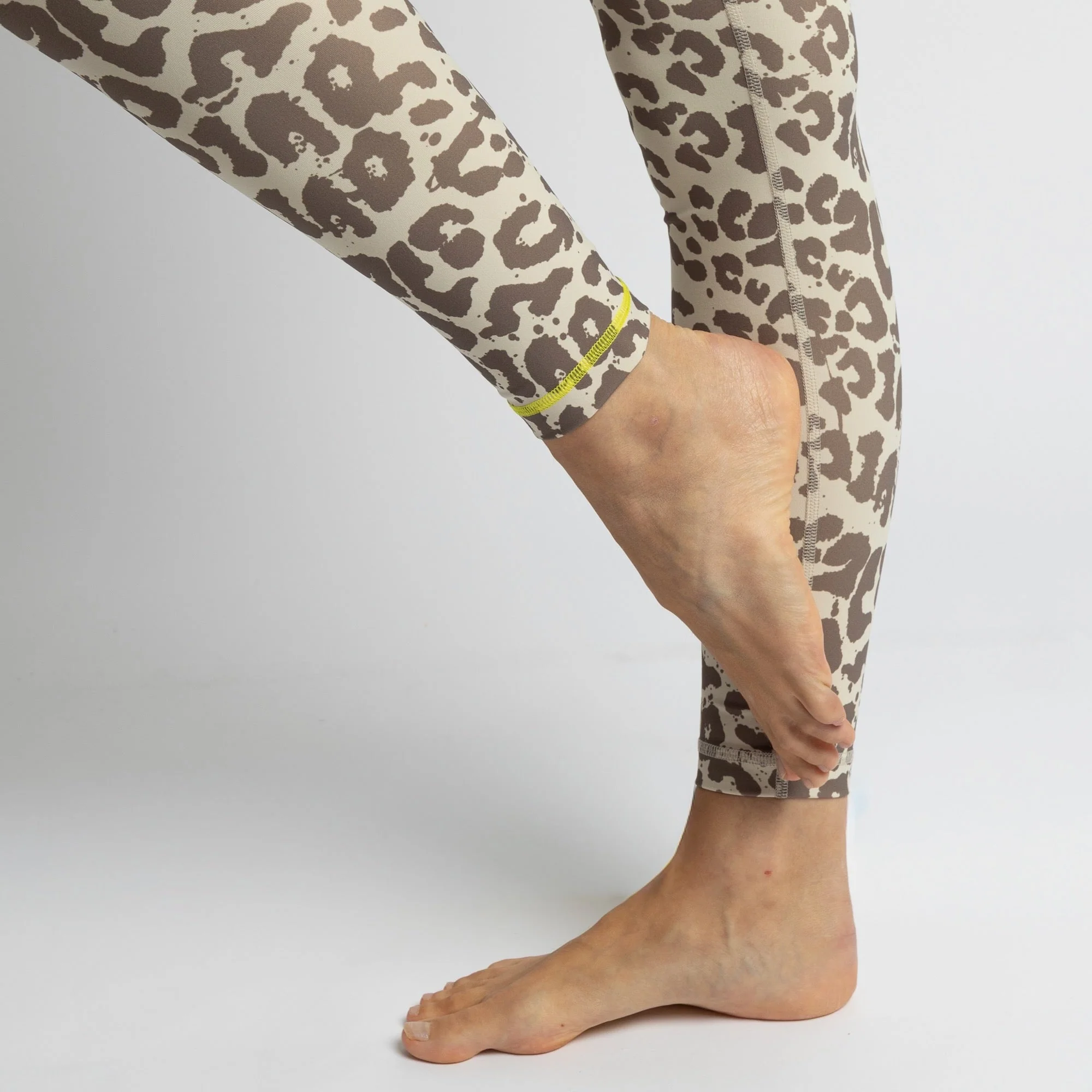 Activewear Leggings leo splashes mushroom/sand - Image 4