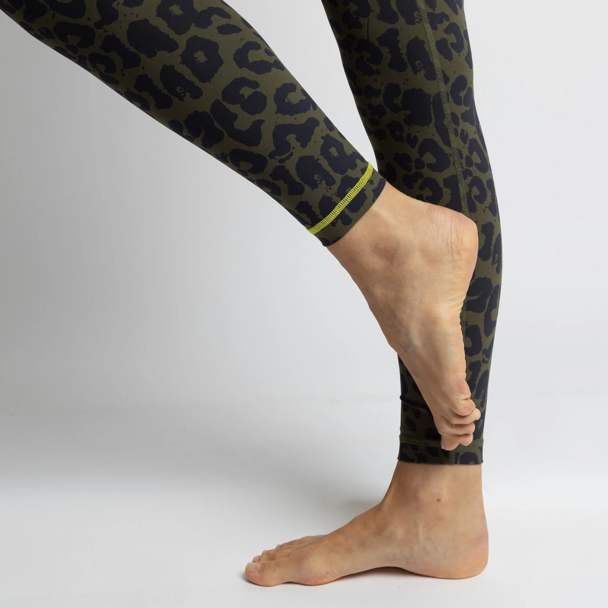 Activewear Leggings leo splashes navy/olive - Image 7