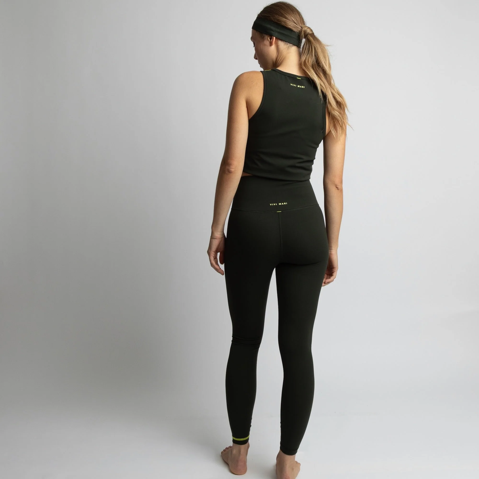 Activewear Top cropped deep olive - Image 6