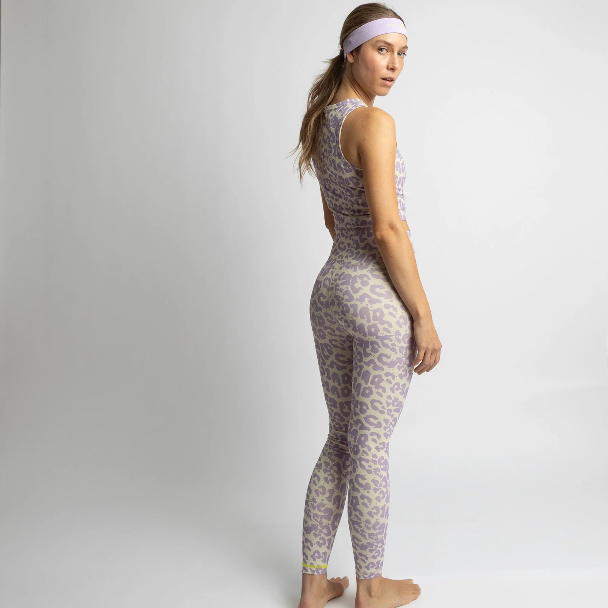 Activewear Top cropped leo splashes lavender/grey - Image 7
