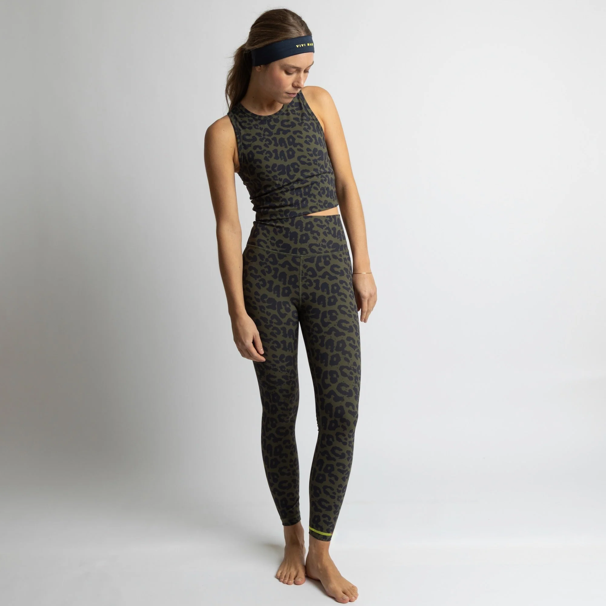 Activewear Top cropped leo splashes navy/olive - Image 3