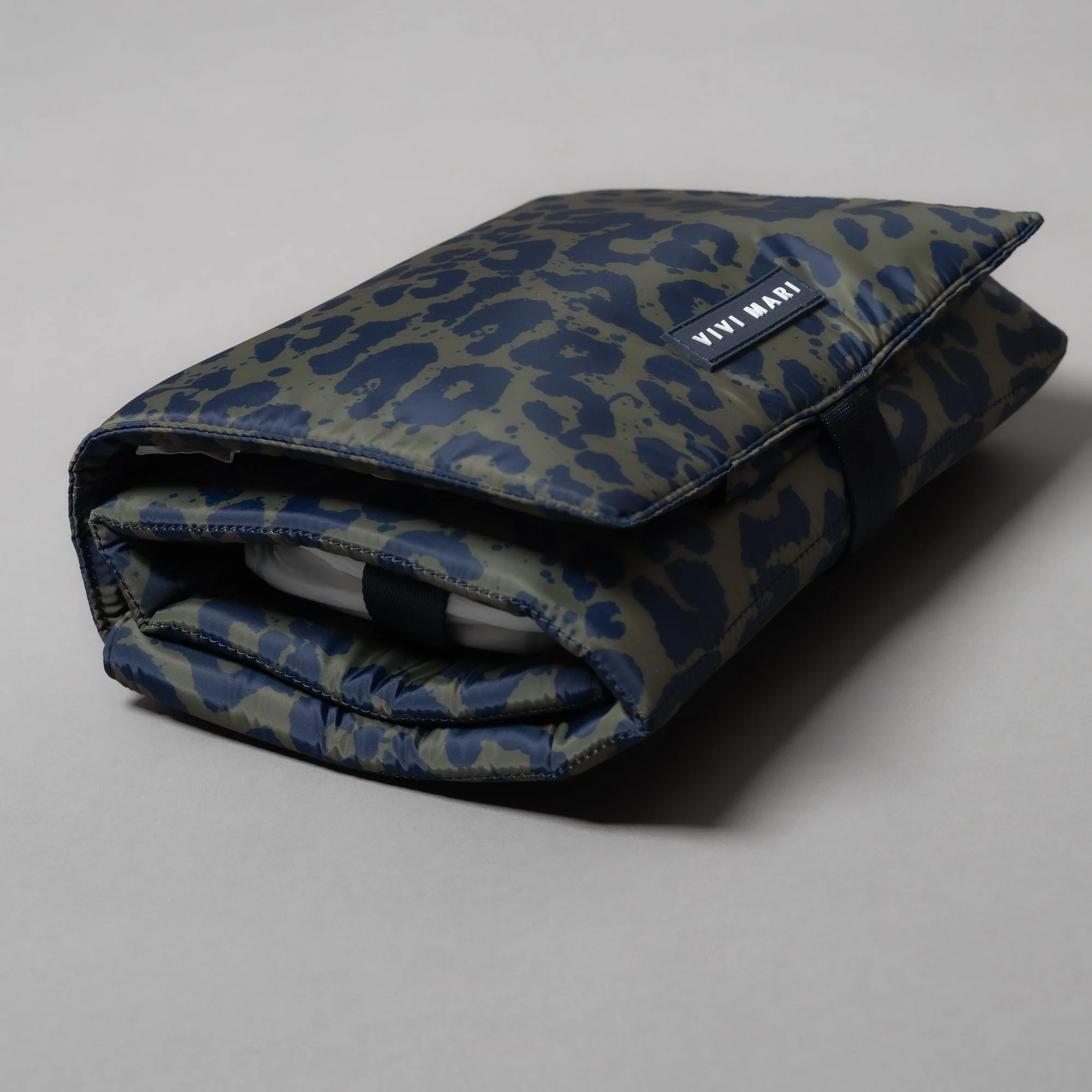 Baby Changing Mat - leo splashes navy/olive - Image 3