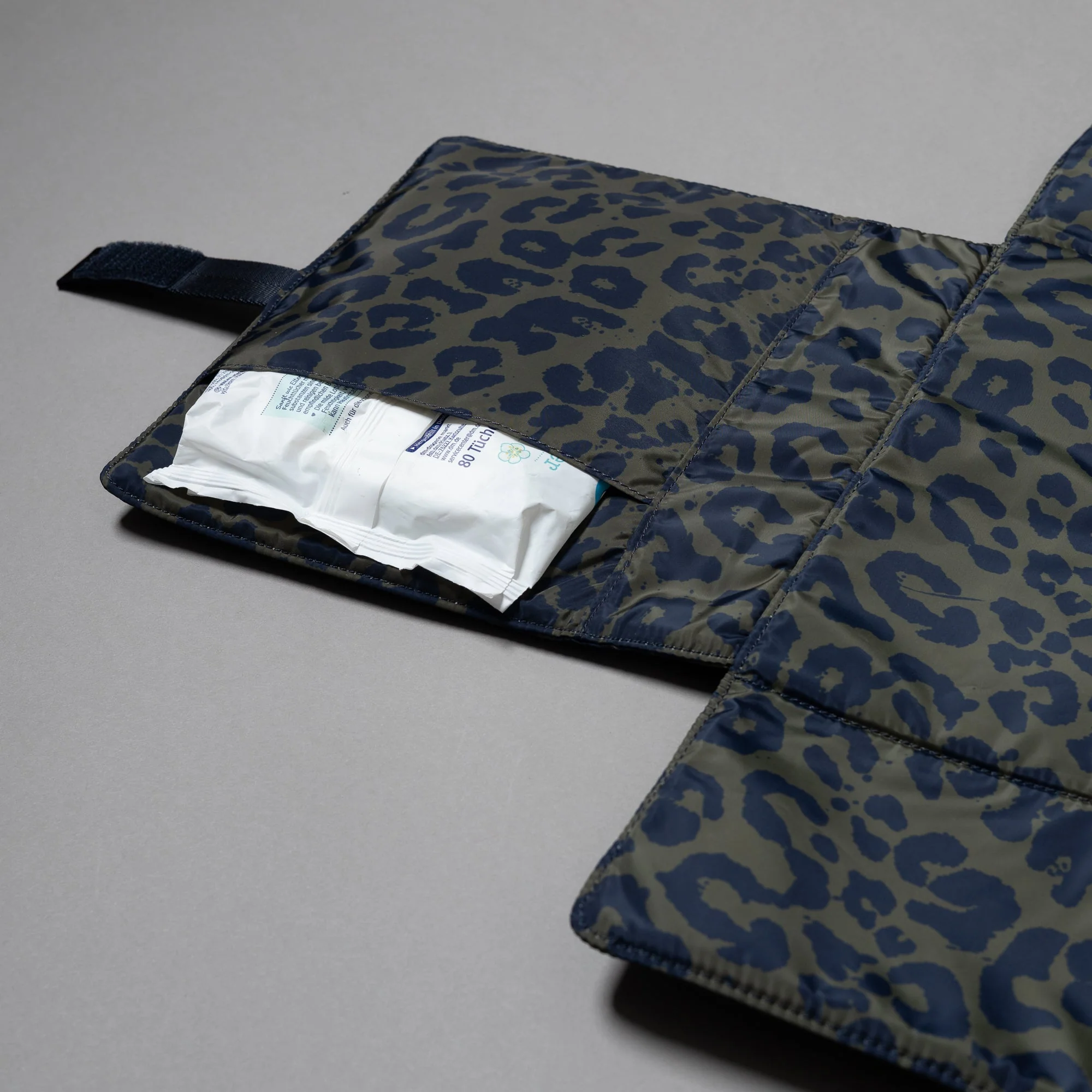Baby Changing Mat - leo splashes navy/olive - Image 9