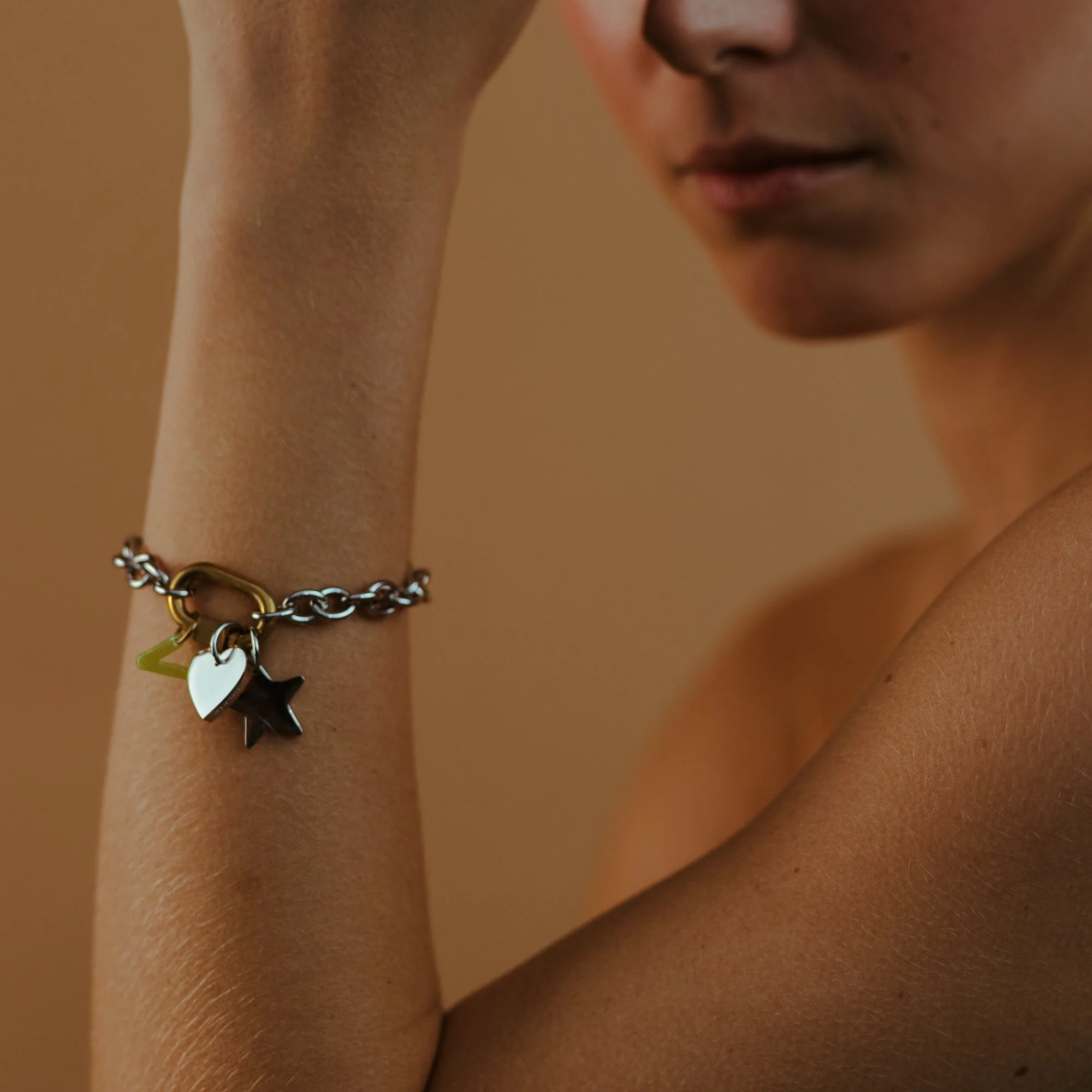 Bond Charm Heart - s - Image 12