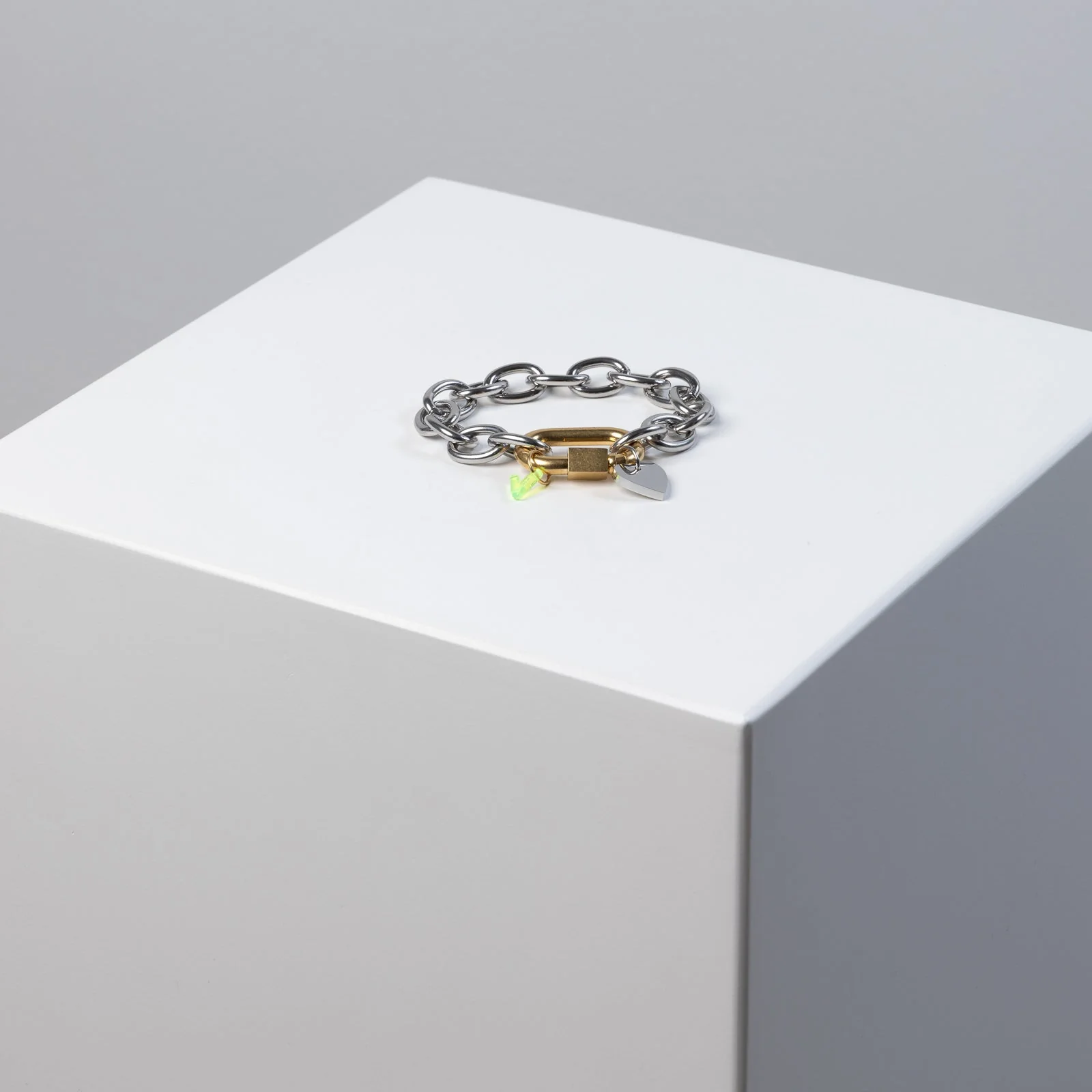 Bond Charm Heart - s - Image 8