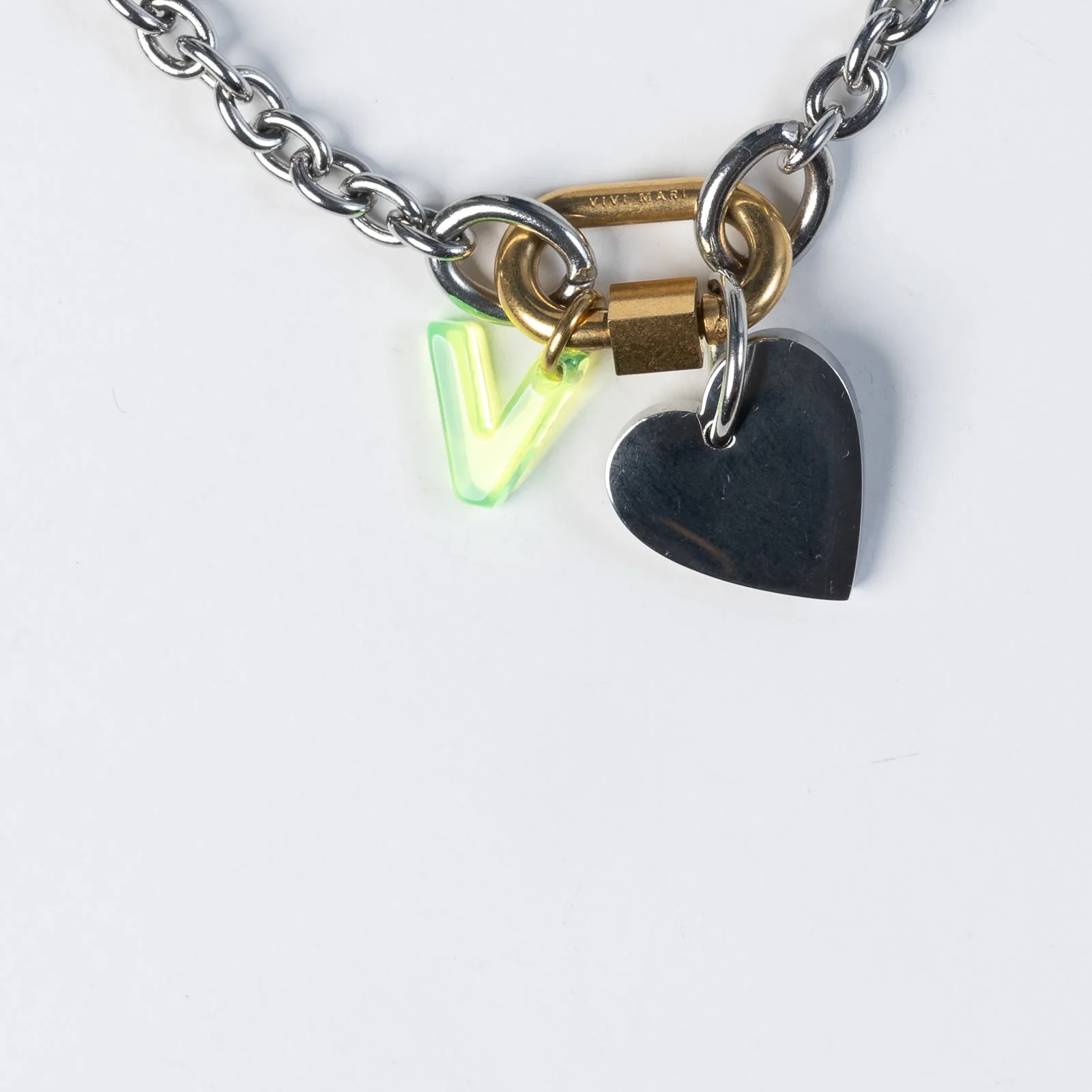 Bond Charm Heart - s - Image 9