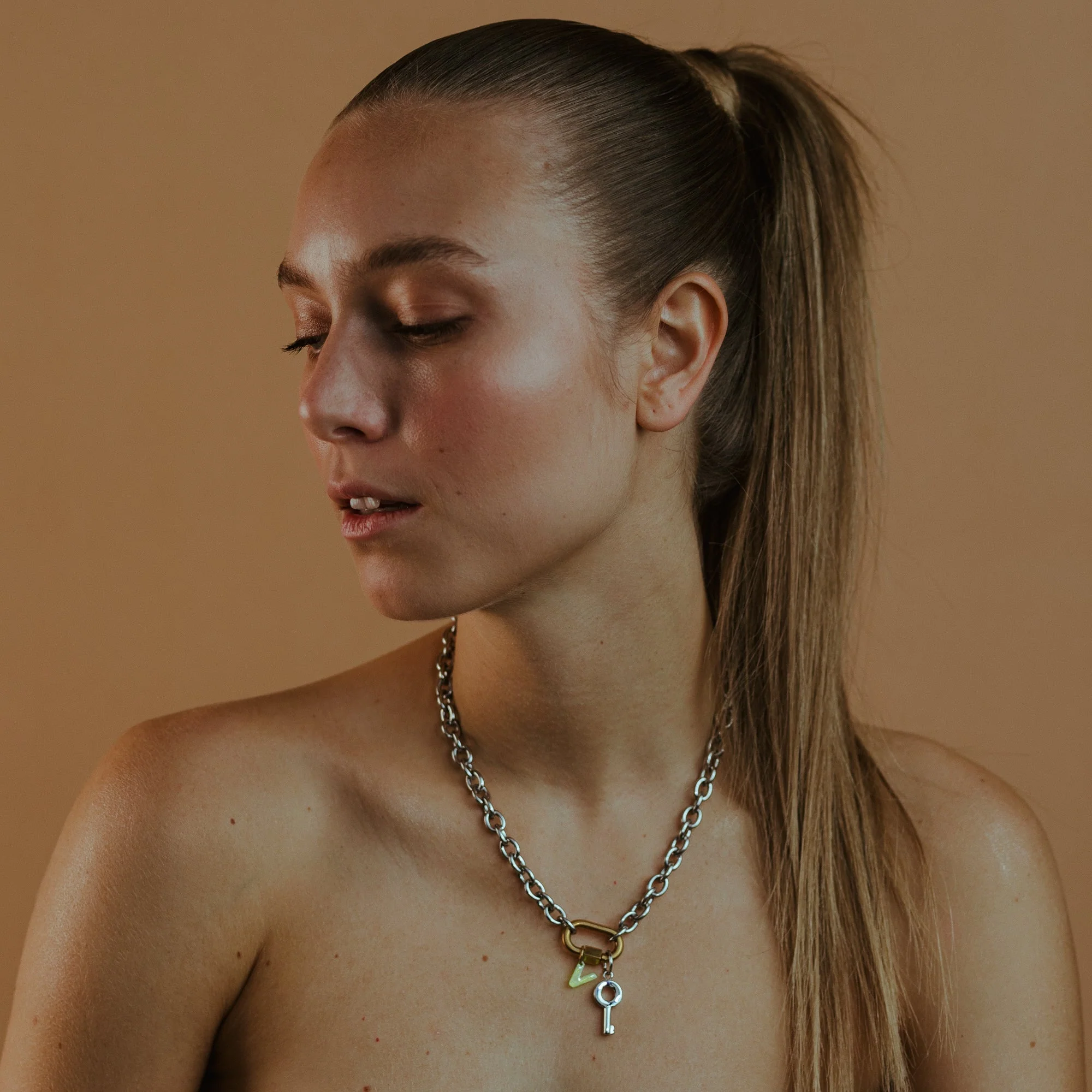 Bond Charm Key - s - Image 7