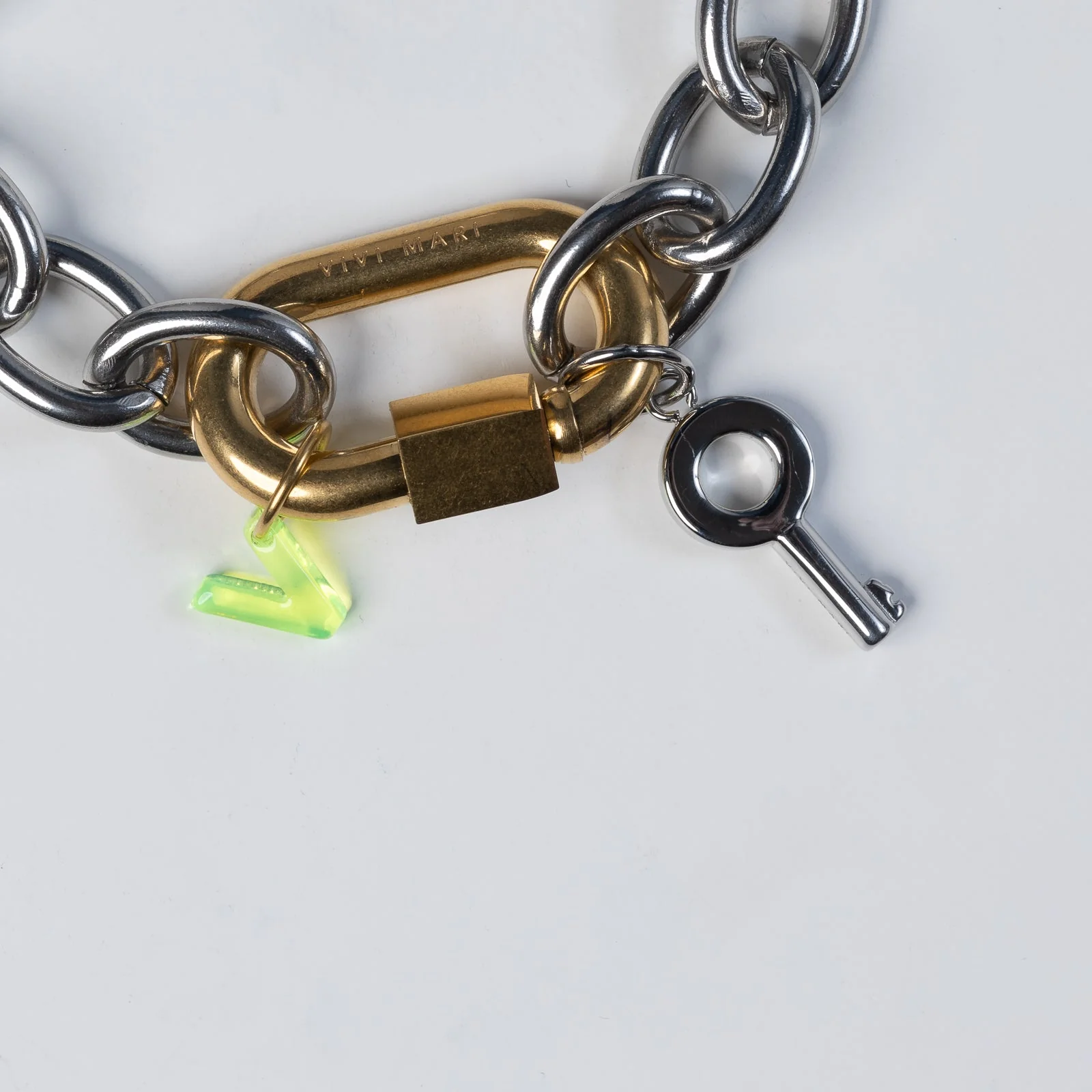 Bond Charm Key - s - Image 8