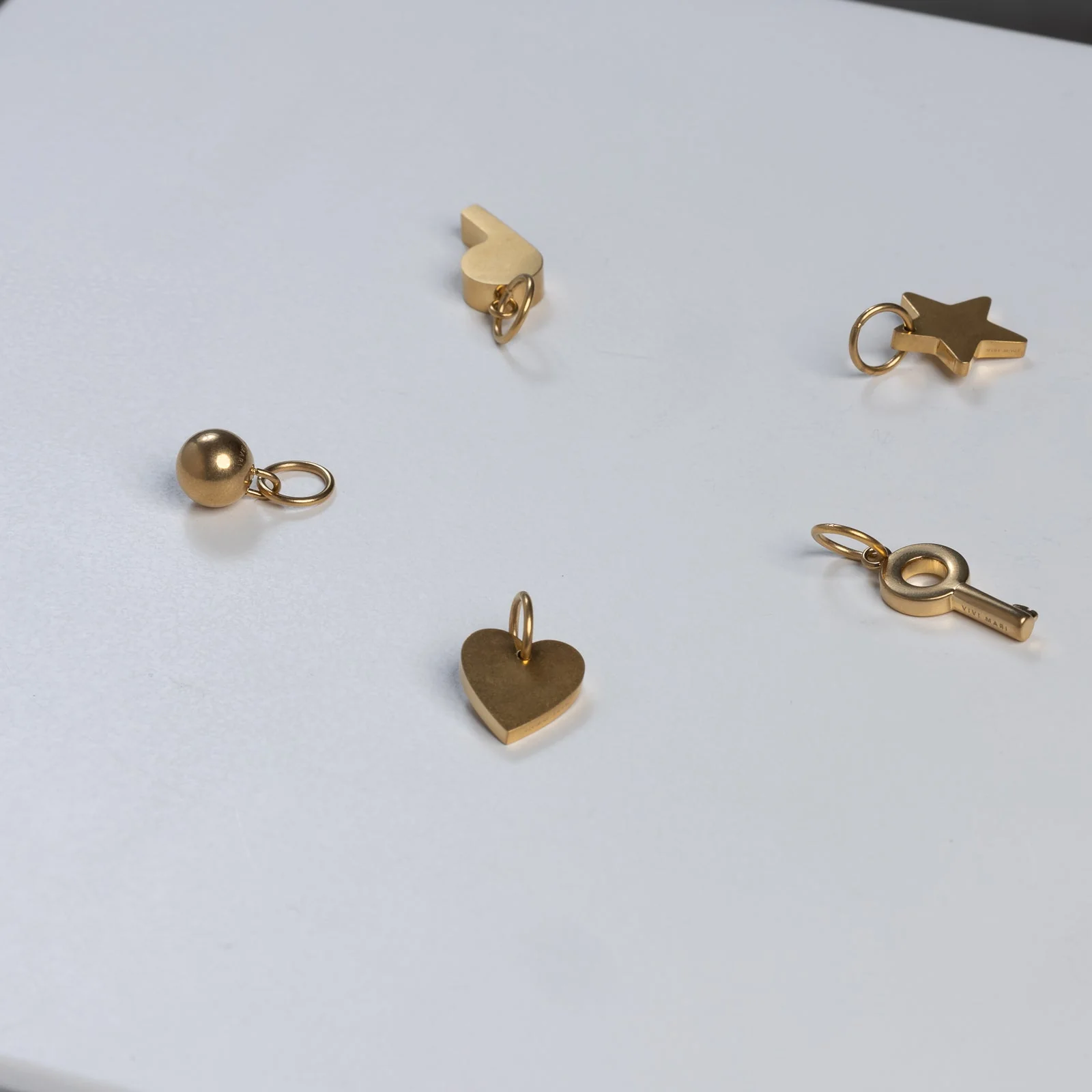 Bond Charm Whistle - g - Image 13