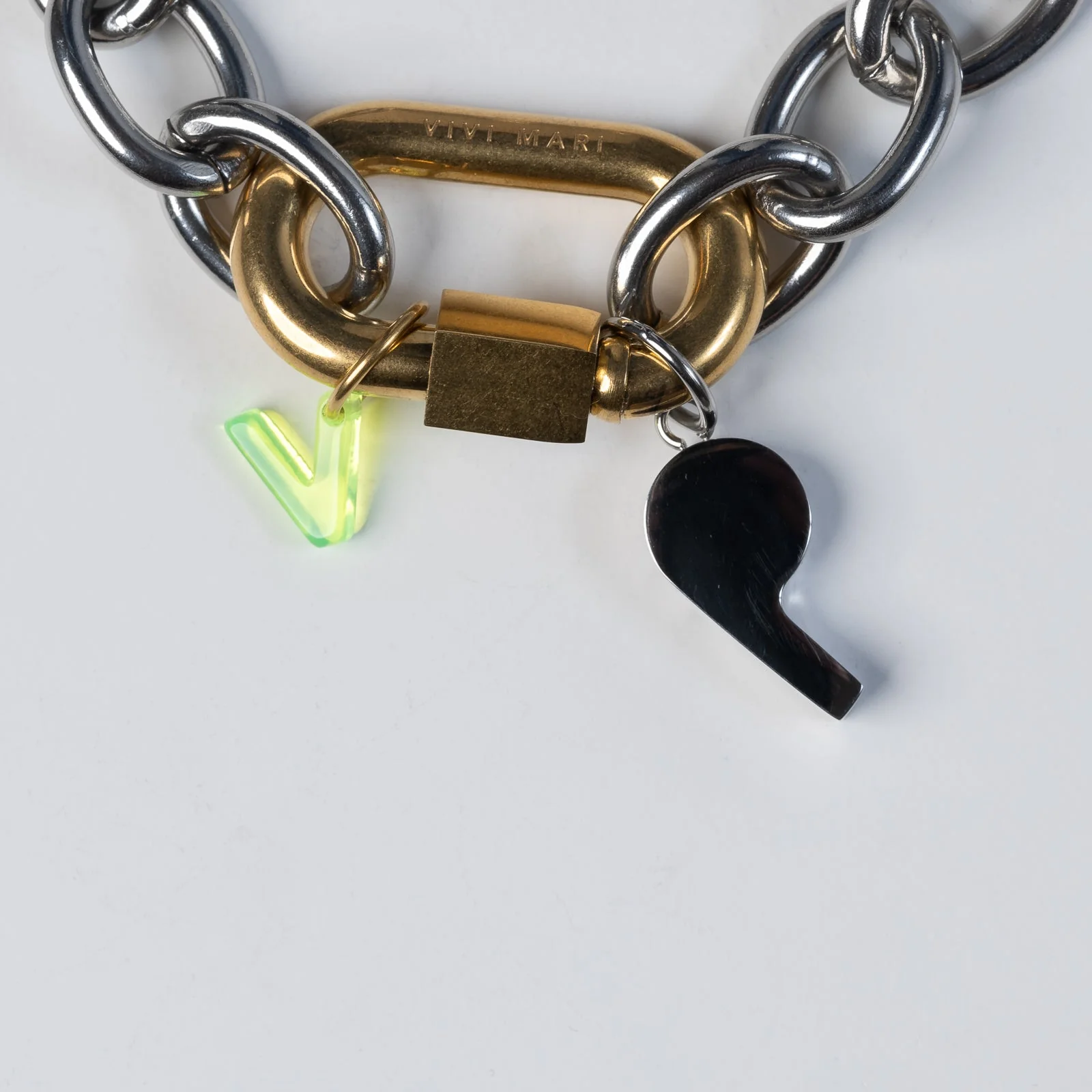 Bond Charm Whistle - s - Image 9