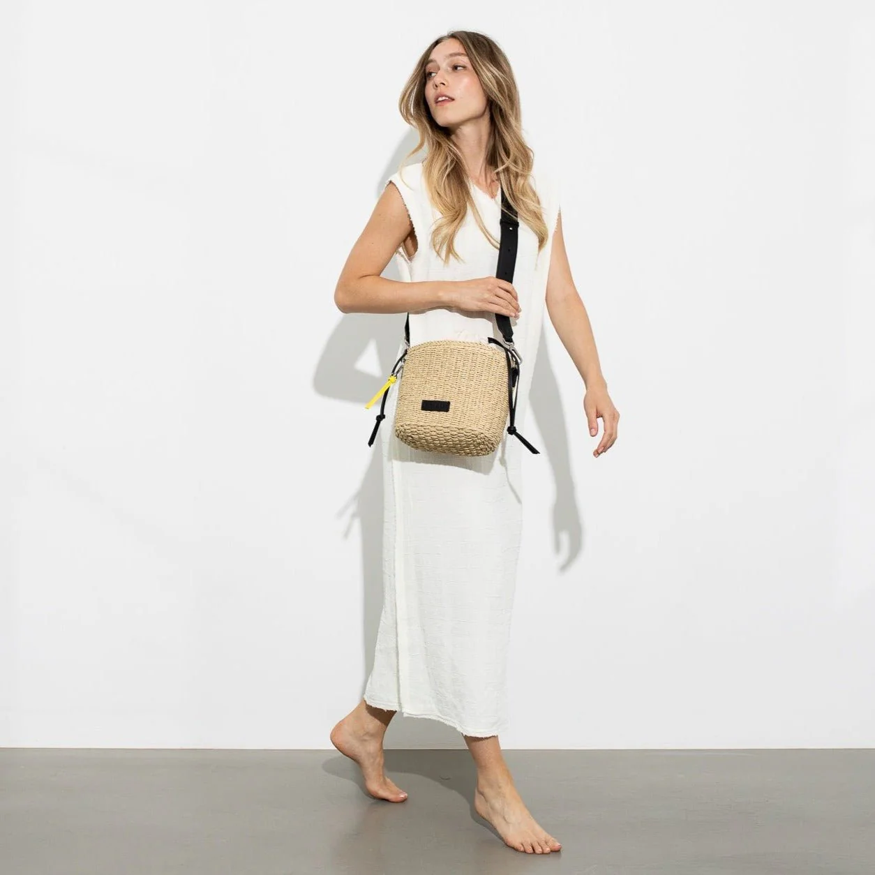 bucket bag straw + basic strap - black - Image 23