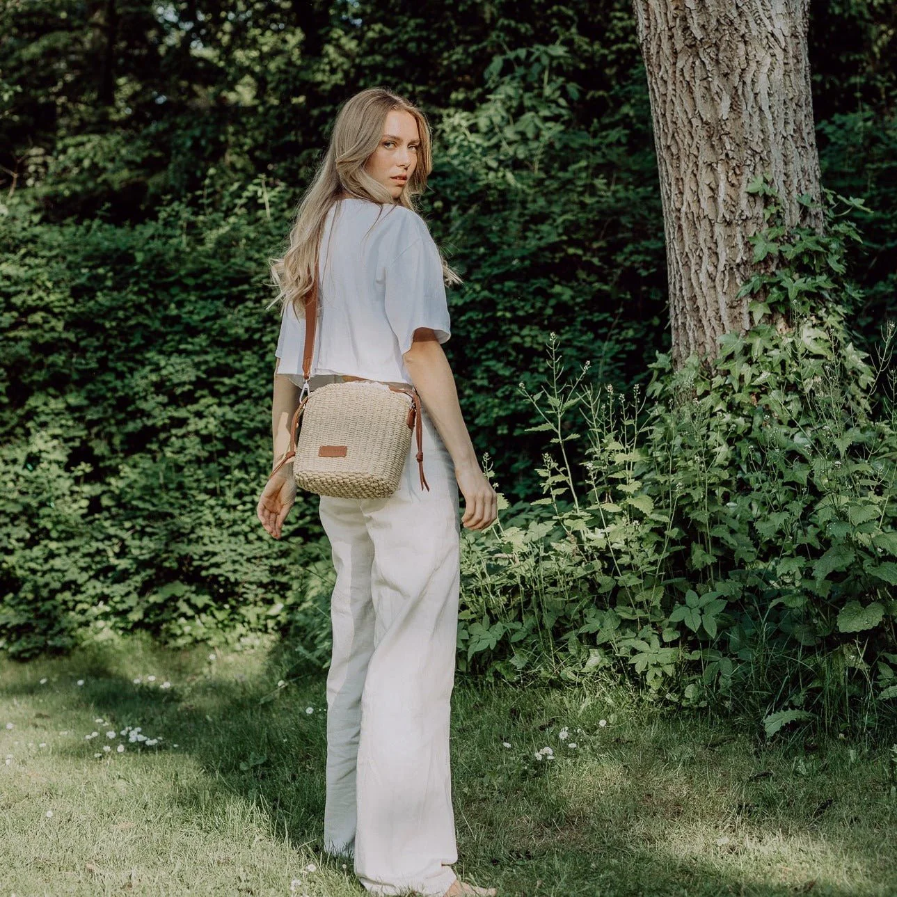 bucket bag straw + strap basic - tan - Image 14