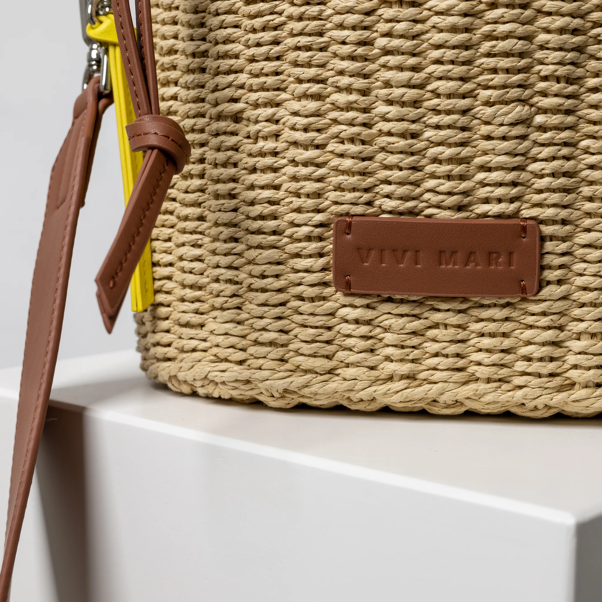 bucket bag straw + strap basic - tan - Image 20