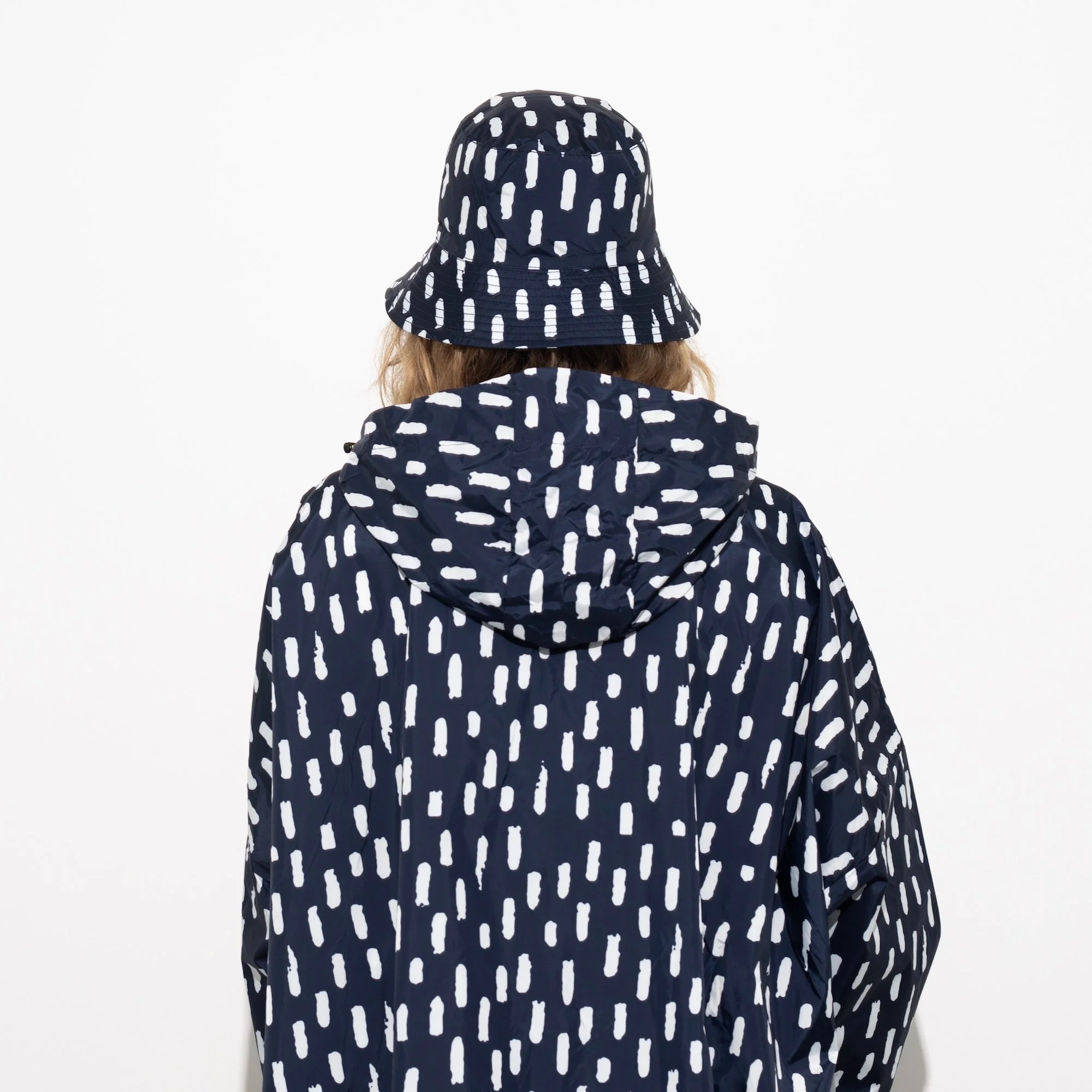 Bucket Hat drops navy/white - Image 3
