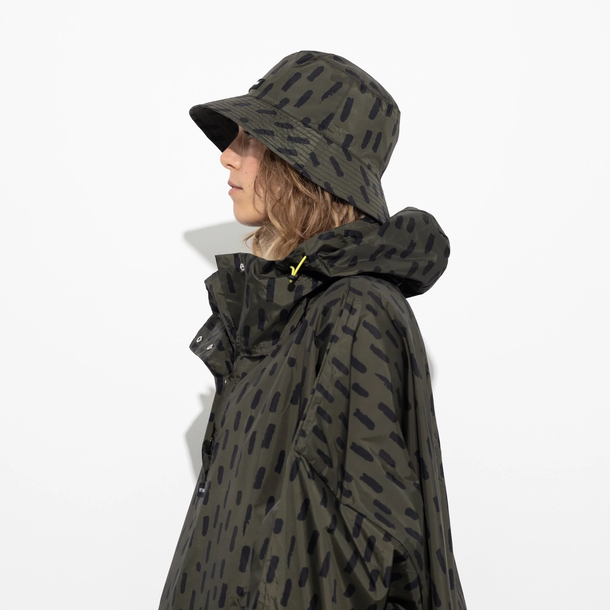 Bucket Hat drops olive/black - Image 5