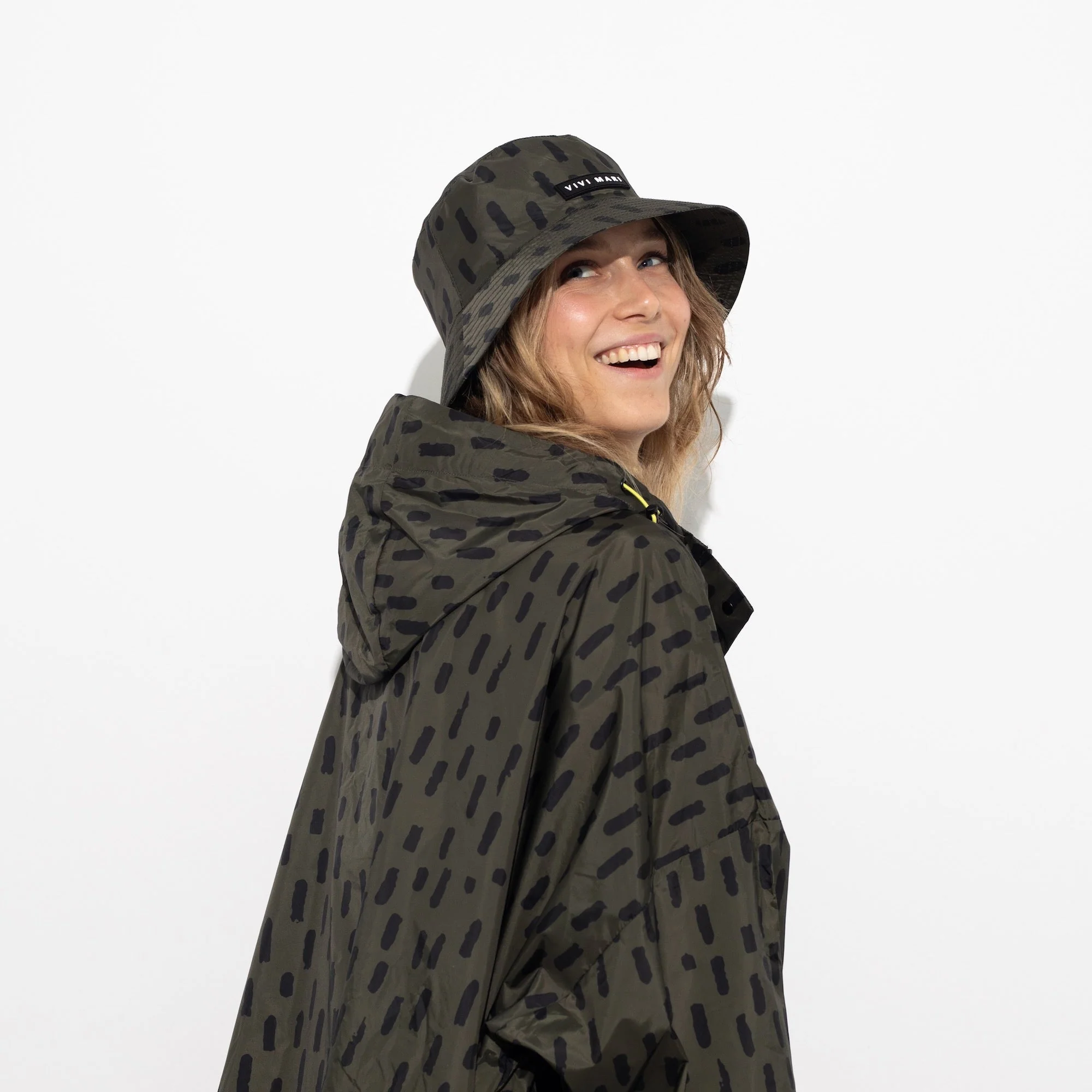 Bucket Hat drops olive/black - Image 6