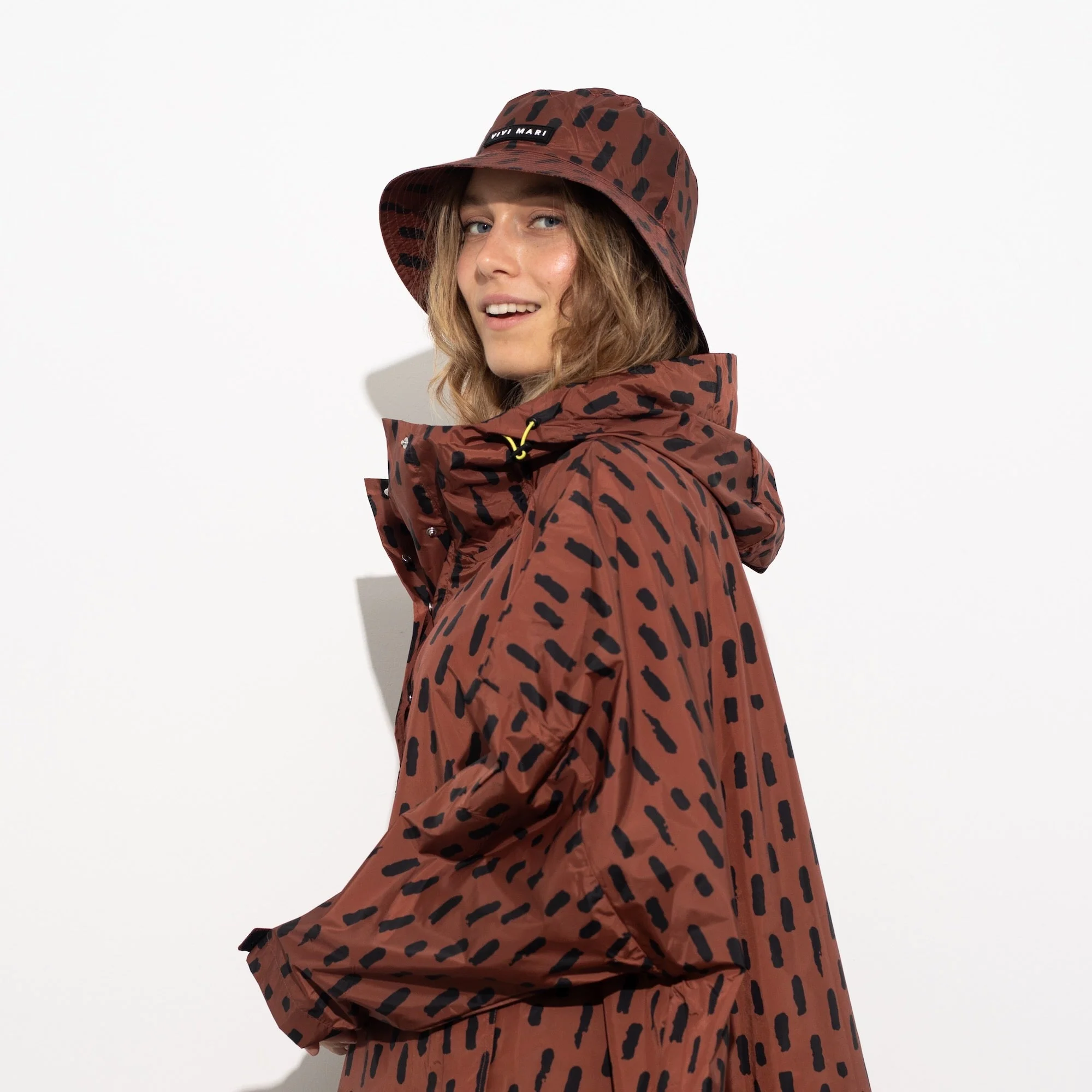 Bucket Hat drops rust/black - Image 4