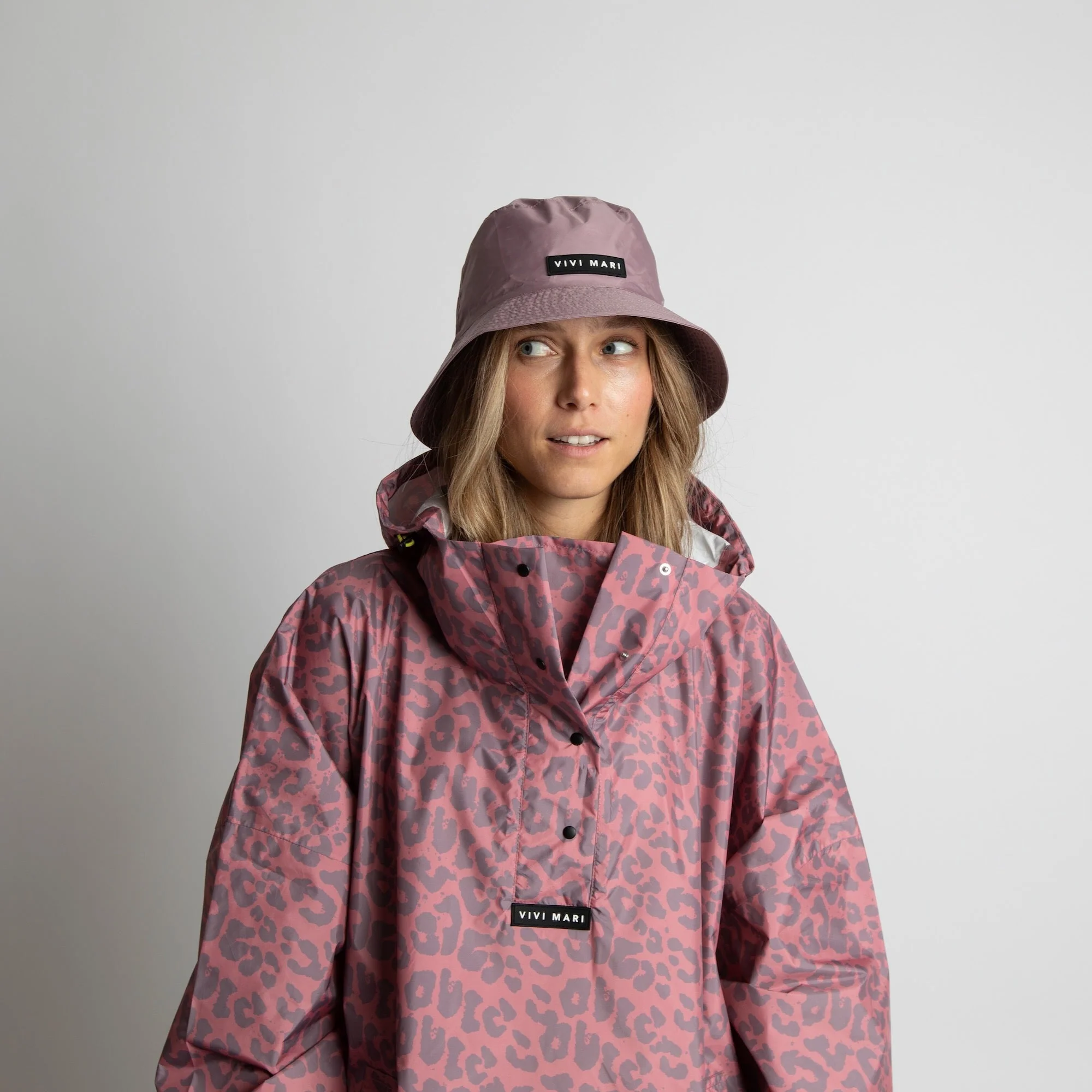Bucket Hat solid ash plum - Image 4