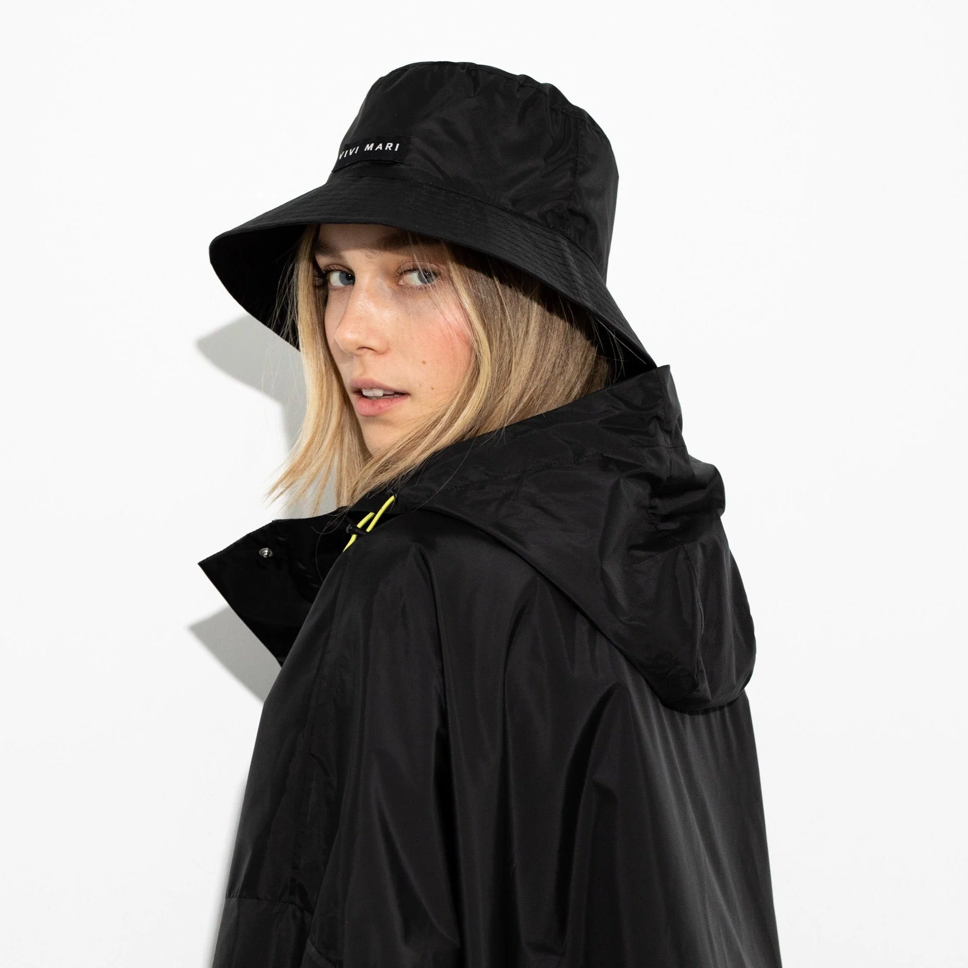 Bucket Hat solid black - Image 13