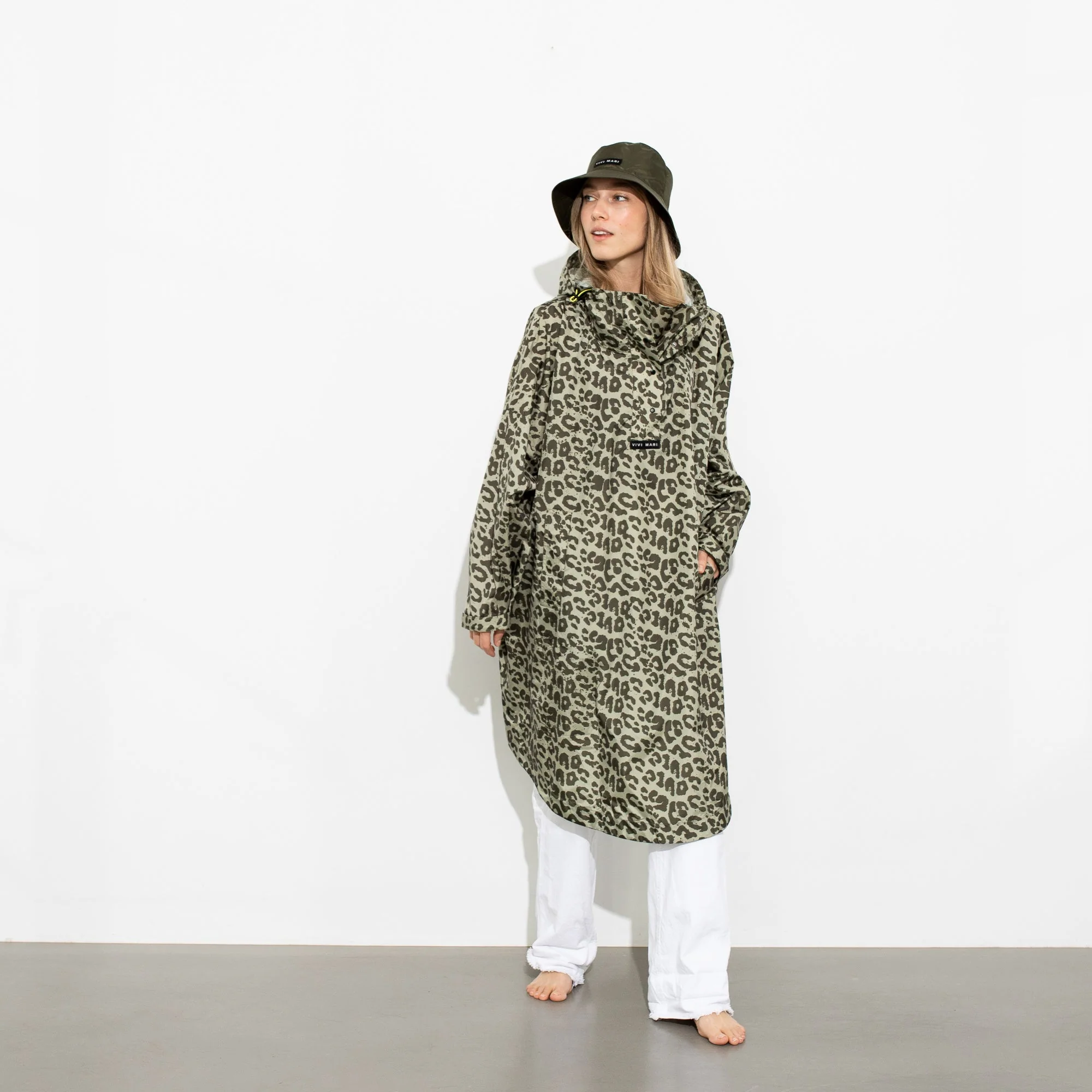Bucket Hat solid olive - Image 5