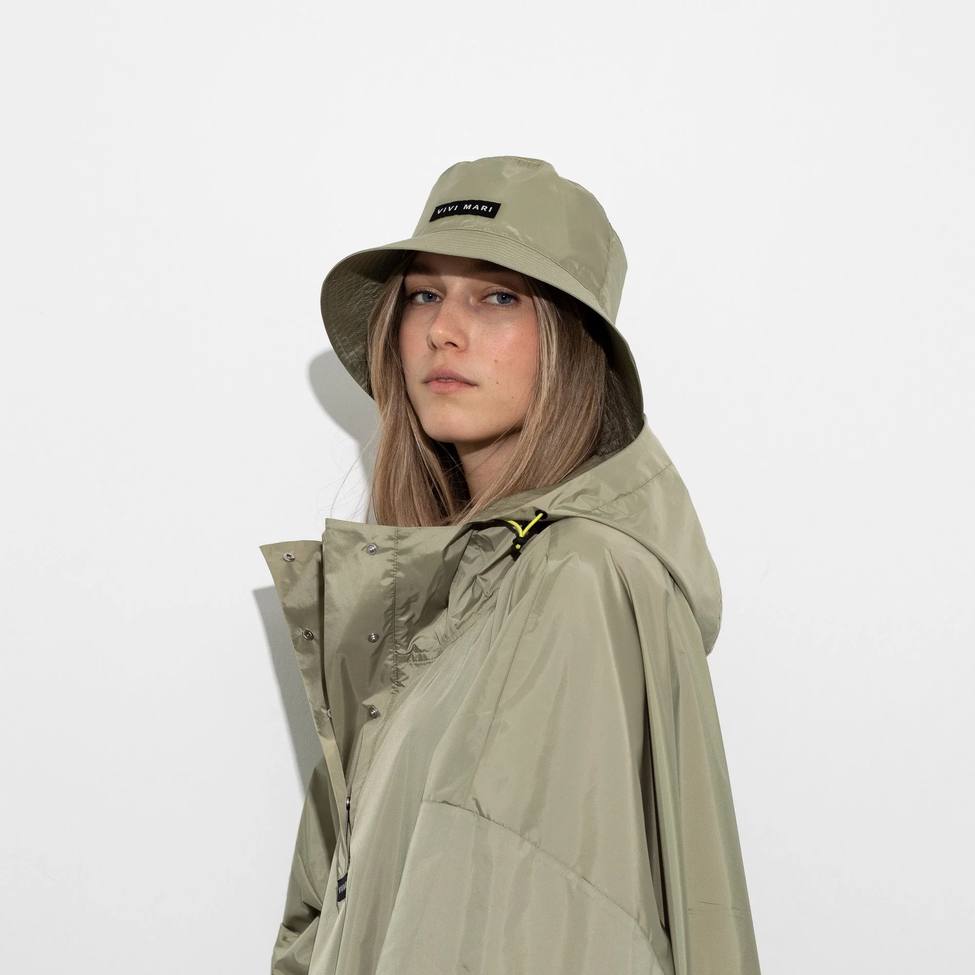 Bucket Hat solid pale olive - Image 12