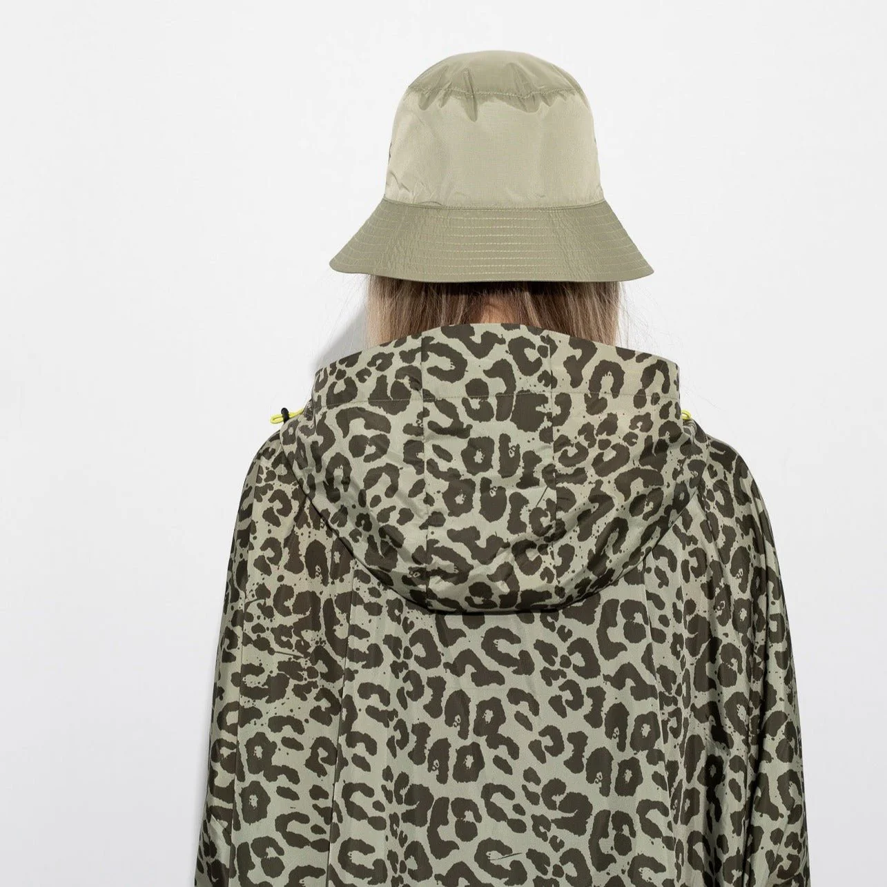 Bucket Hat solid pale olive - Image 14