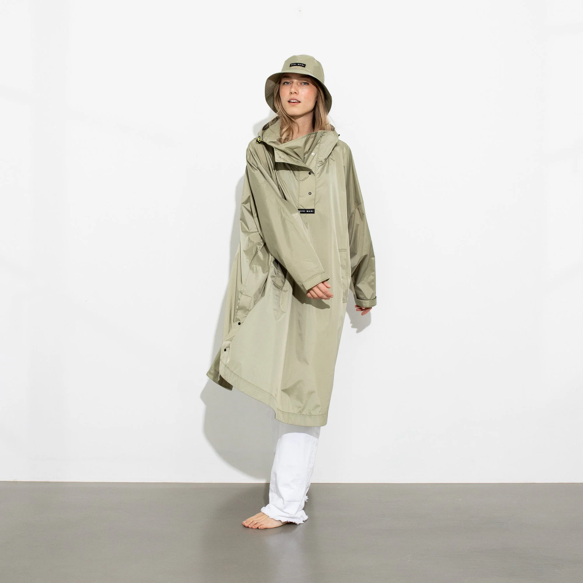 Bucket Hat solid pale olive - Image 5
