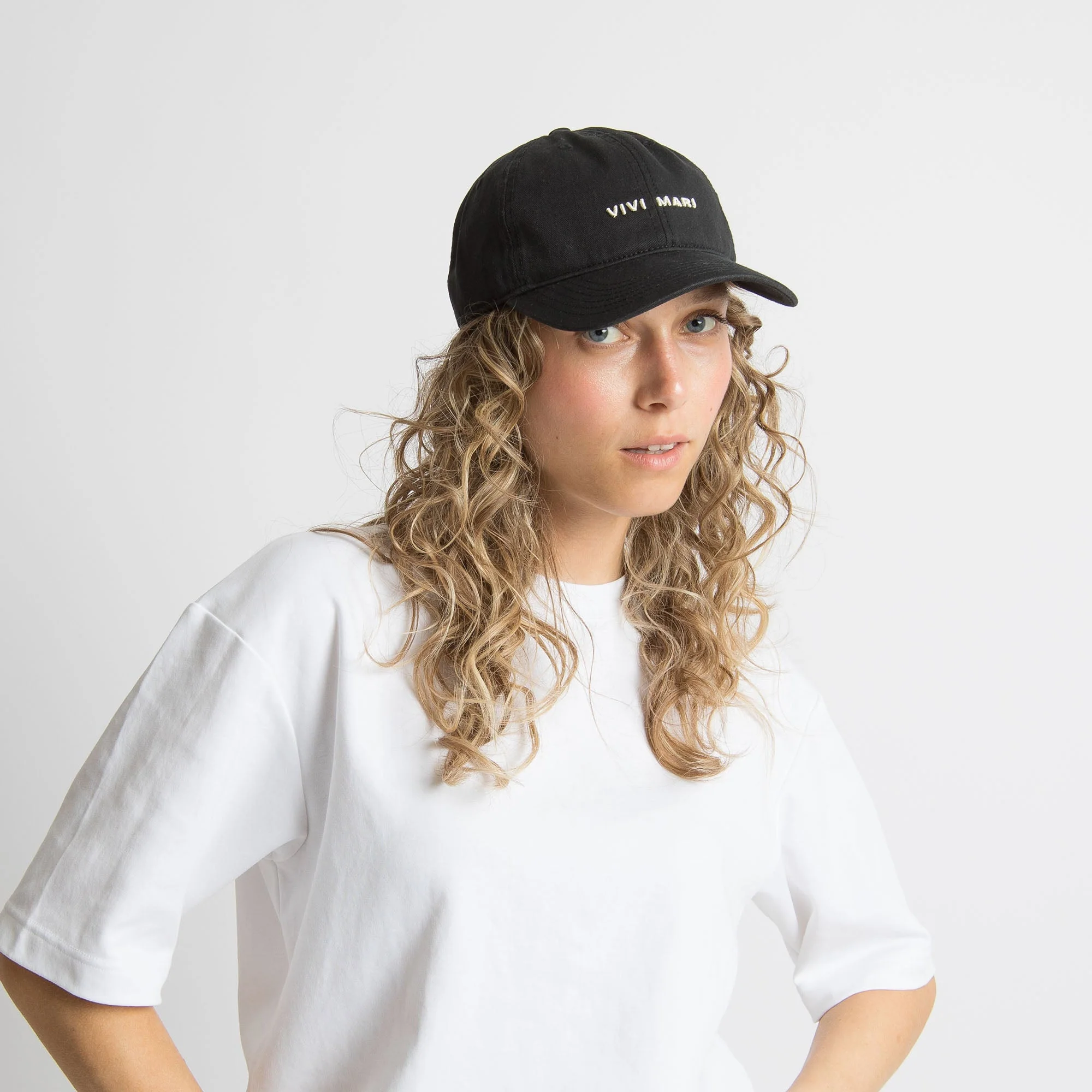 Cap solid black/sand - Image 5