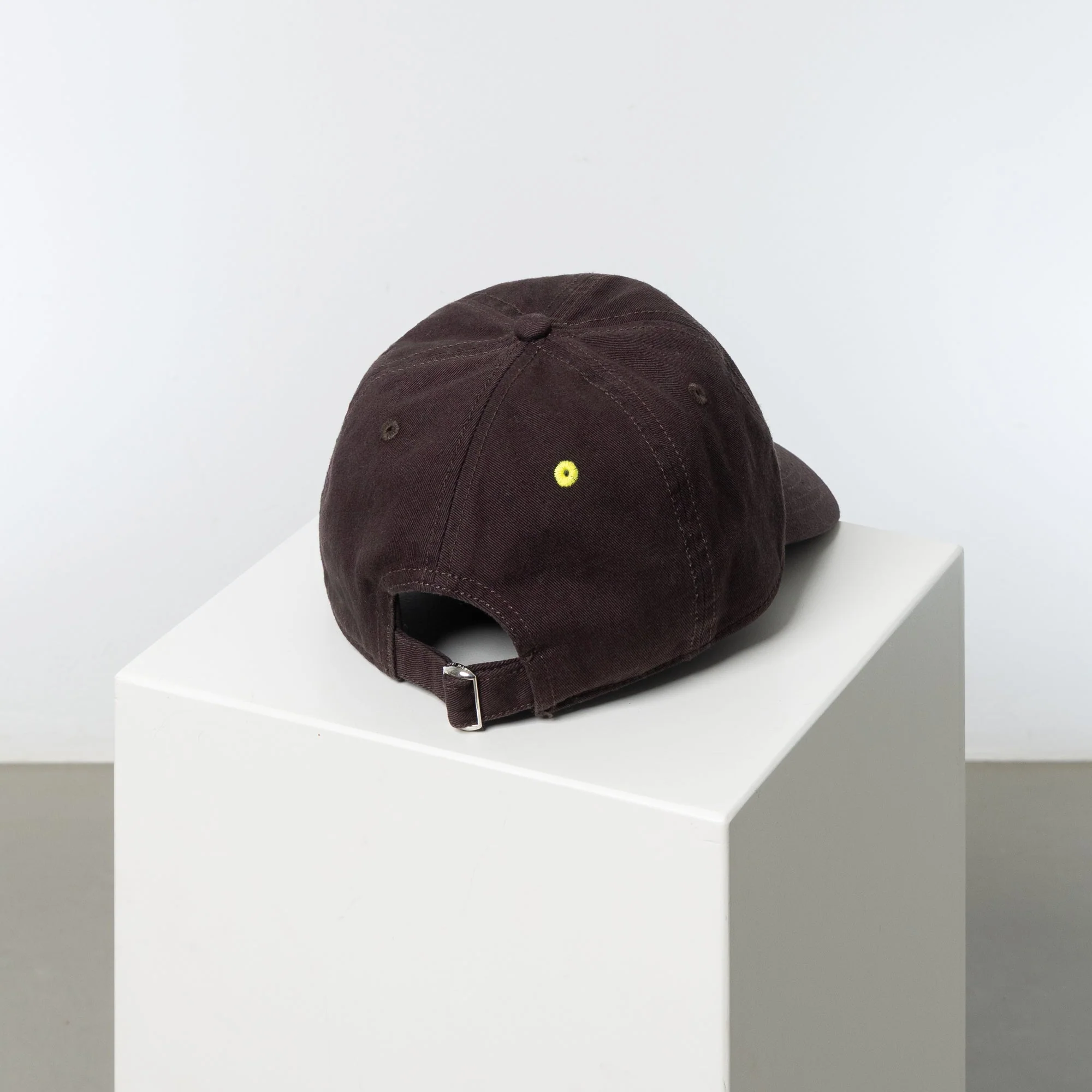 Cap solid chocolate - Image 4