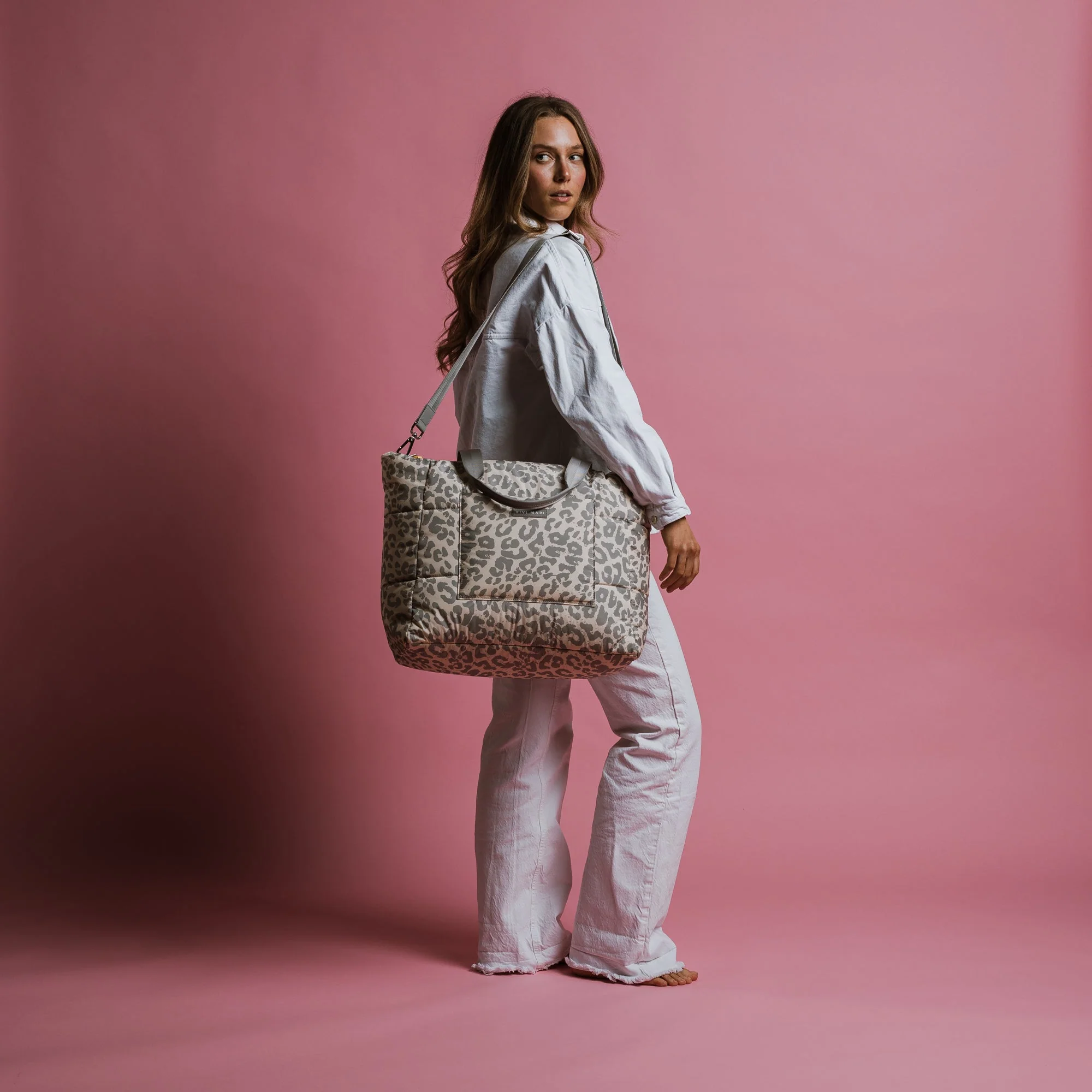 padded tote bag large + strap basic woven slim - leo splashes grey/sand - Image 5