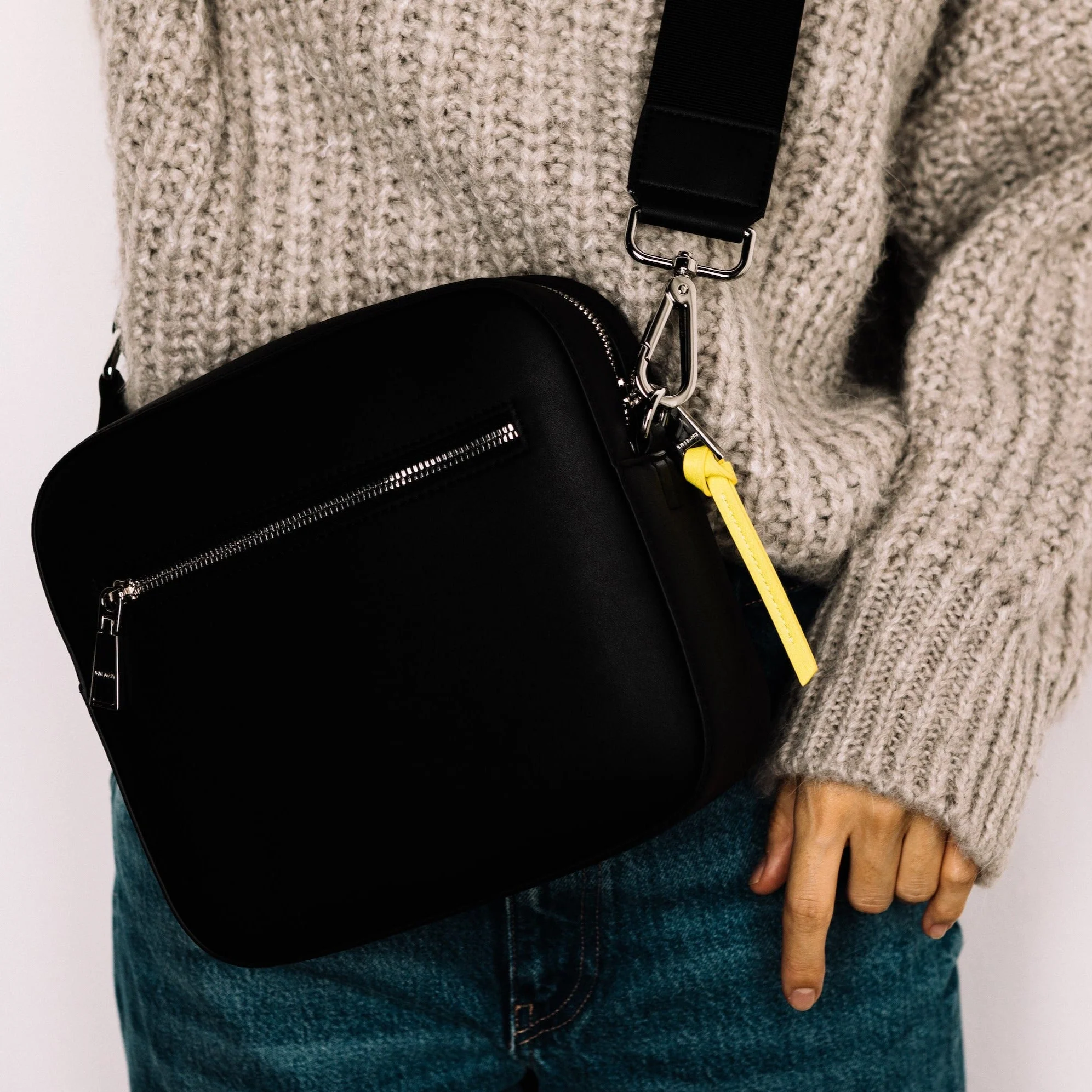 crossbody bag + strap basic woven - black - Image 28