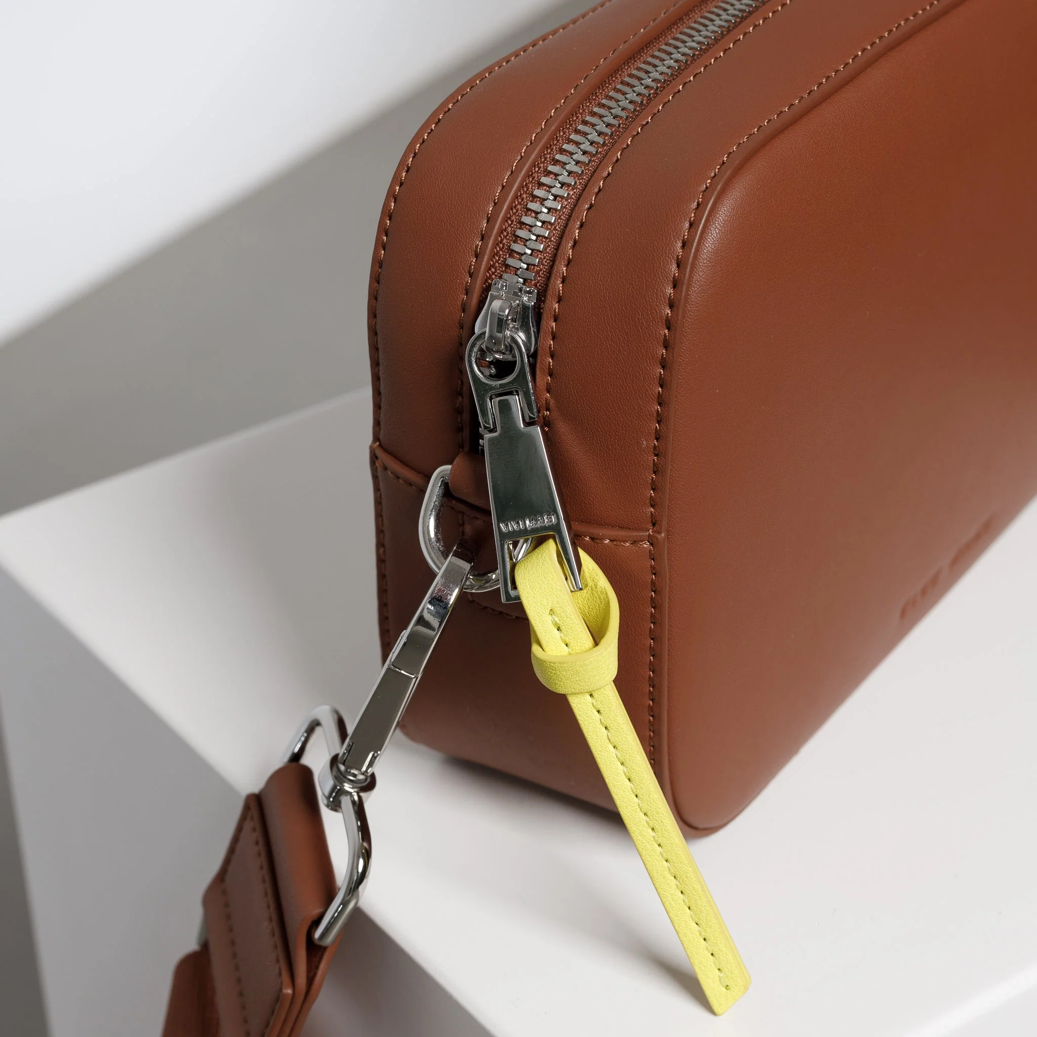 crossbody bag small + strap basic woven - tan - Image 5