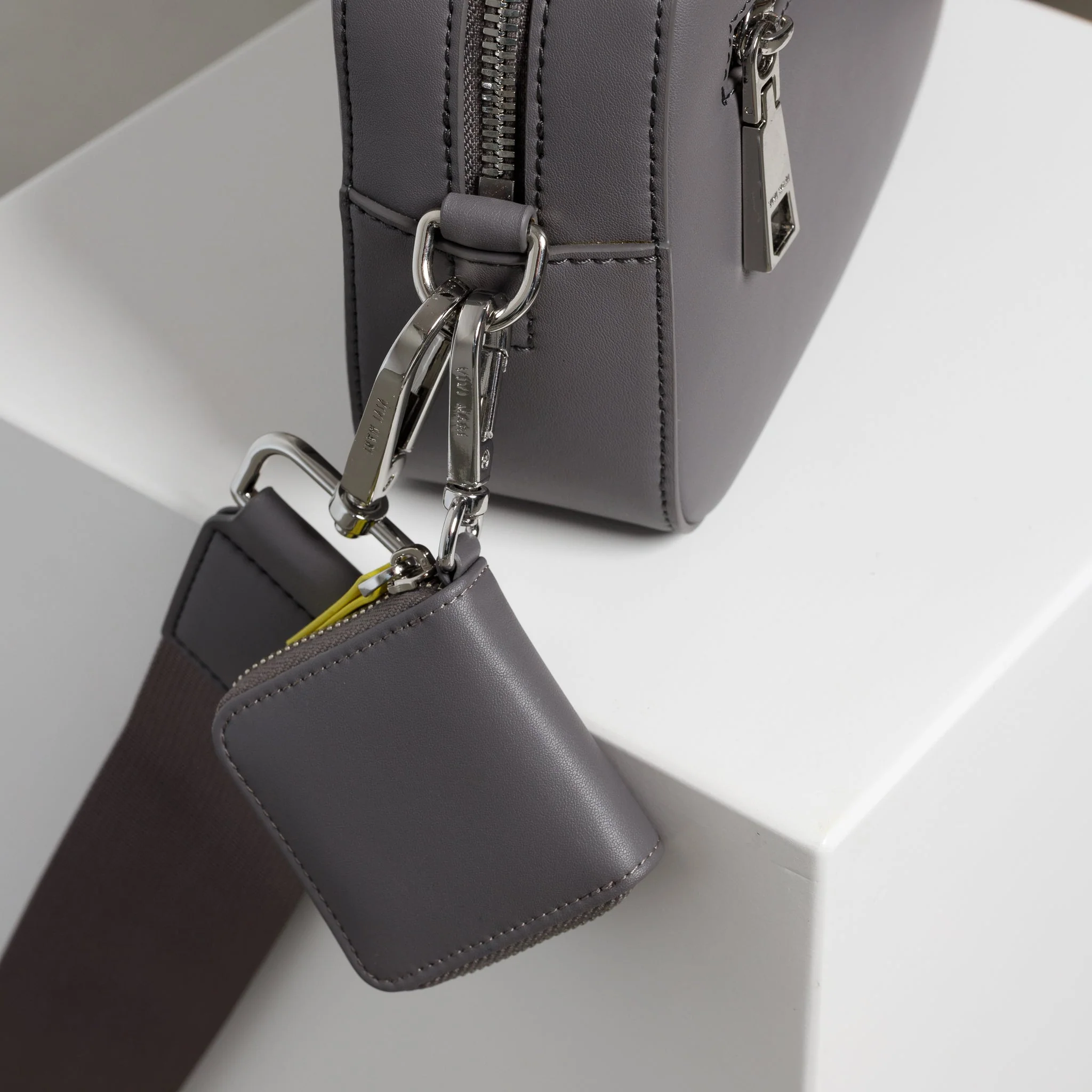 crossbody bag small + strap basic woven - taupe - Image 13