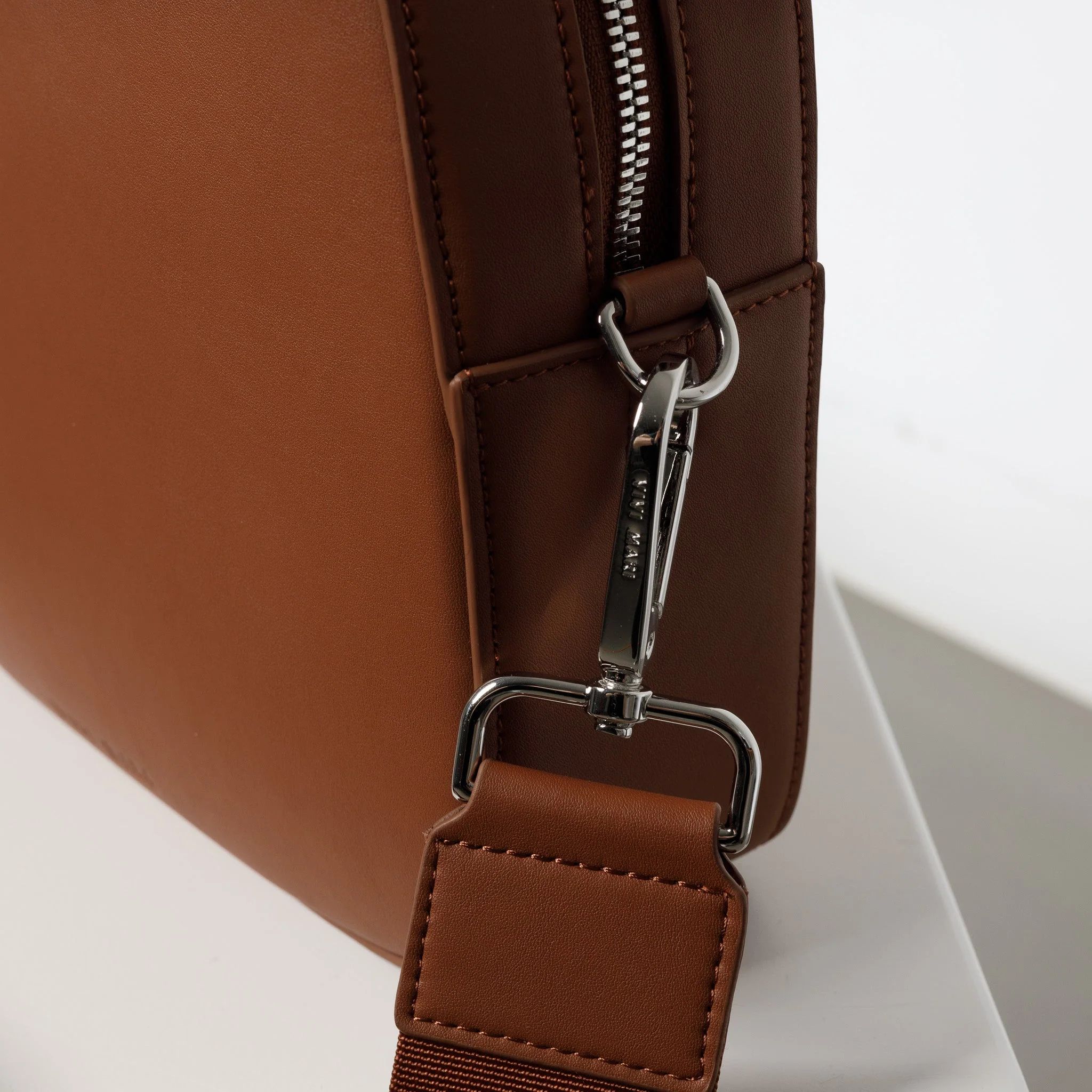 crossbody bag + strap basic woven - tan - Image 31