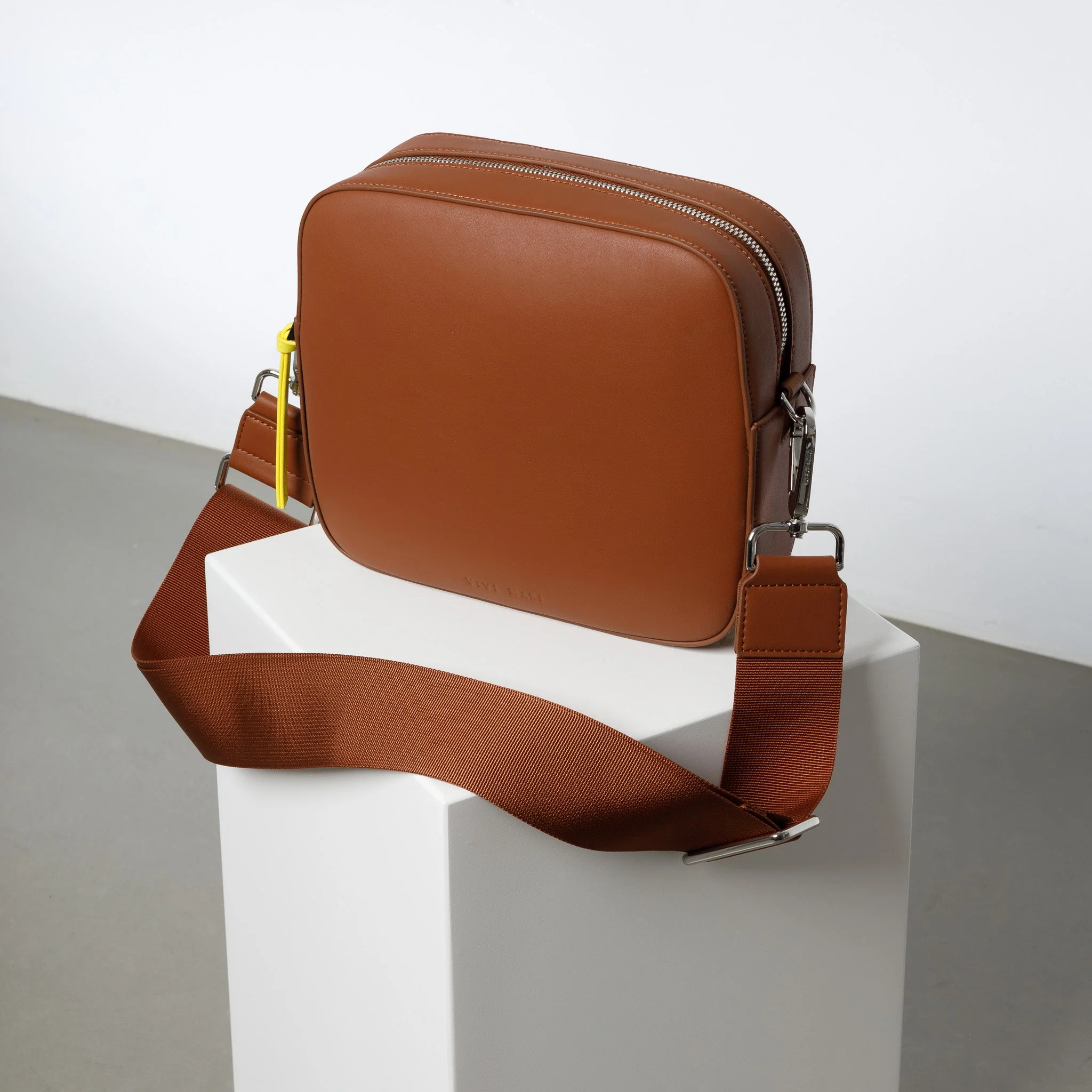 crossbody bag + strap basic woven - tan - Image 8