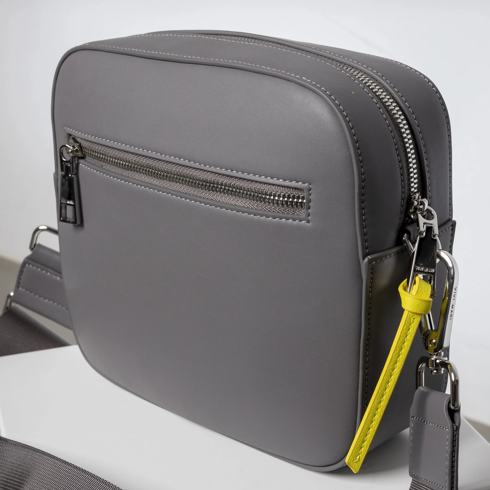 crossbody bag + strap basic woven - taupe - Image 12