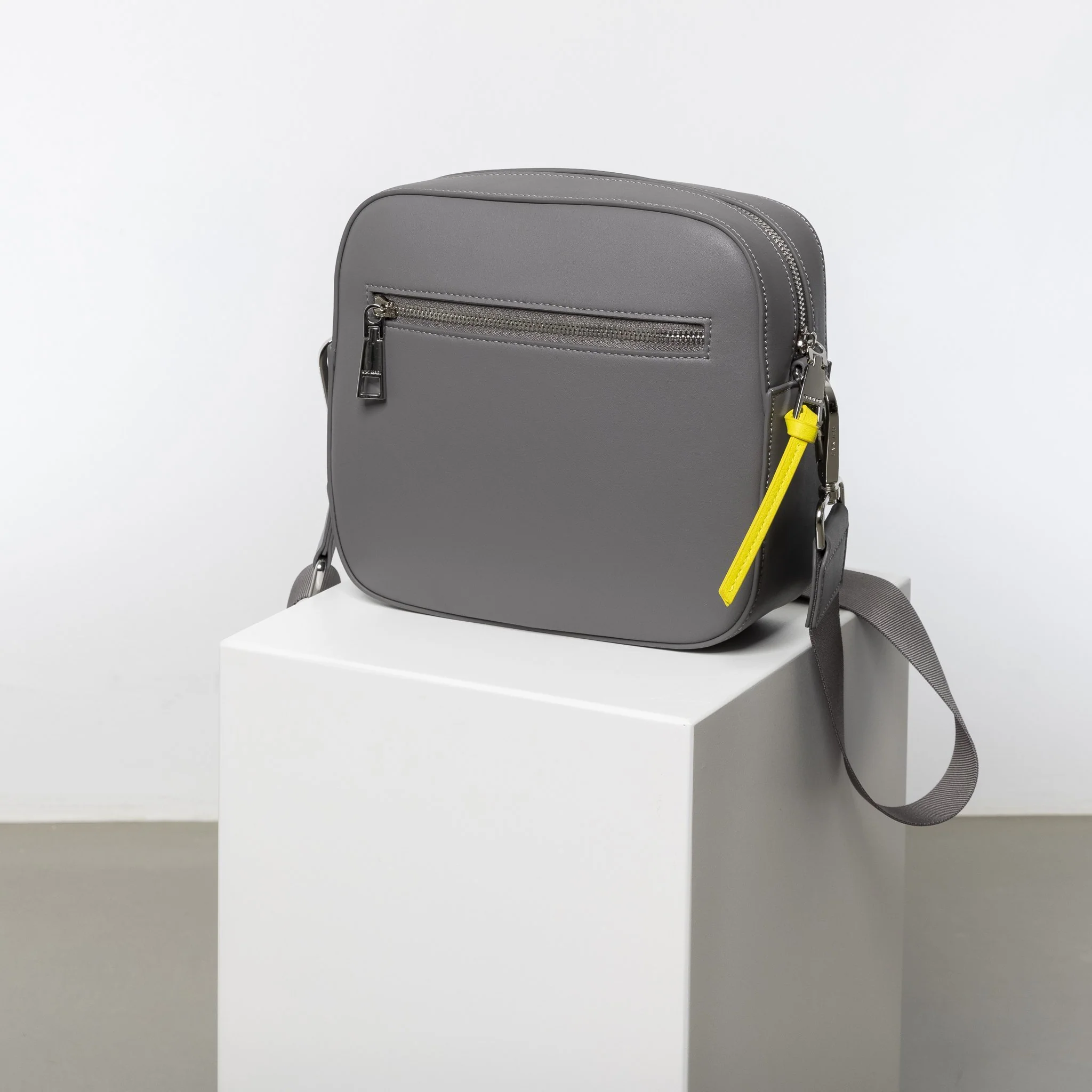 crossbody bag + strap basic woven - taupe - Image 3