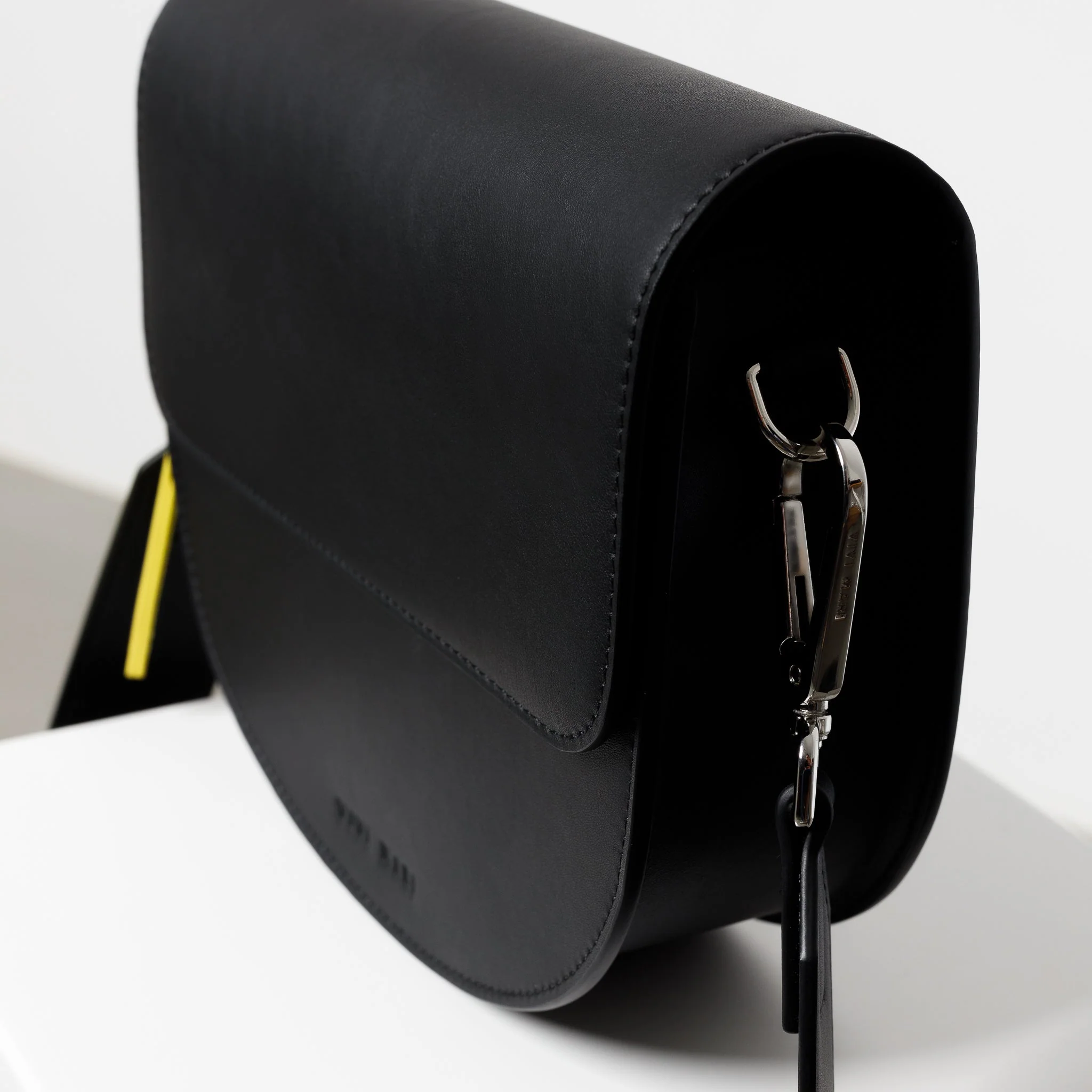 halfmoon bag + strap basic belt - black - Image 15