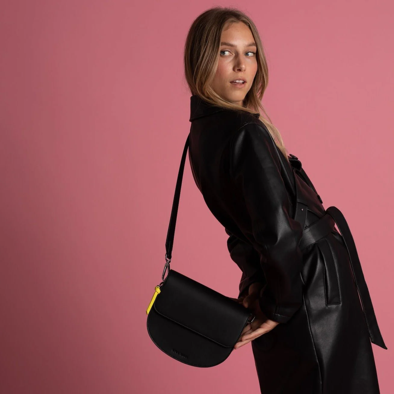 halfmoon bag + strap basic belt - black - Image 8
