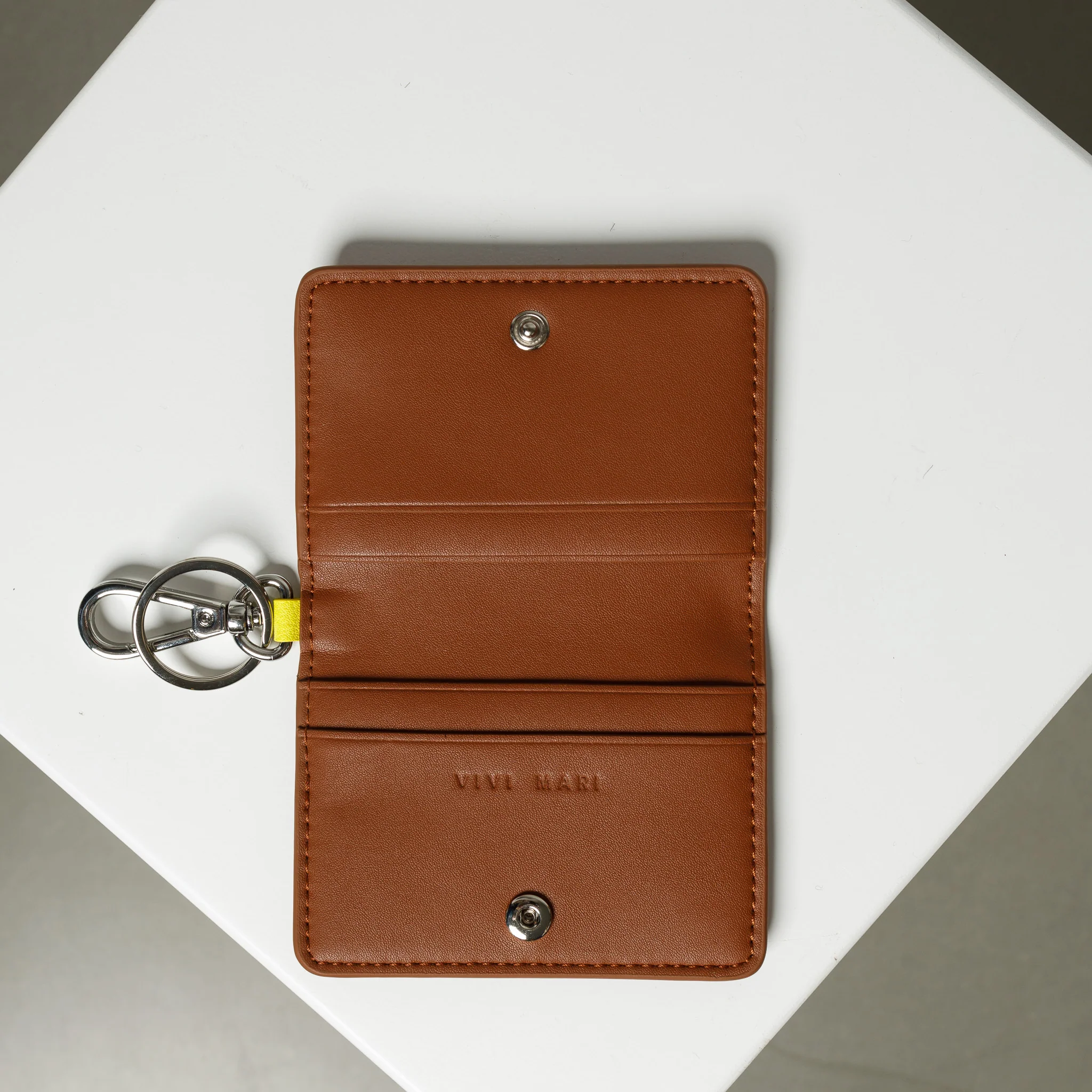 Keyring Wallet - tan - Image 5