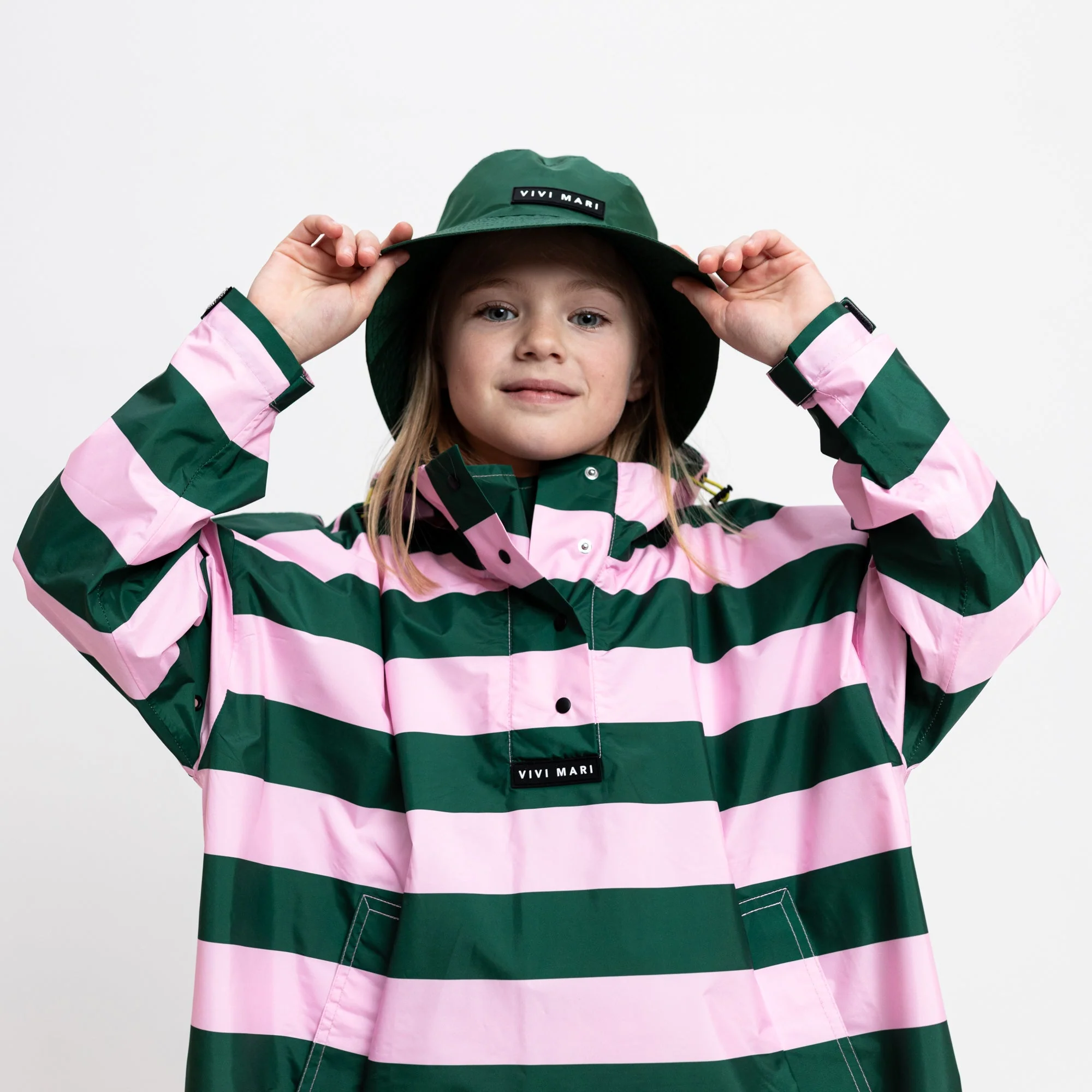 Kids Bucket Hat solid green - Image 6