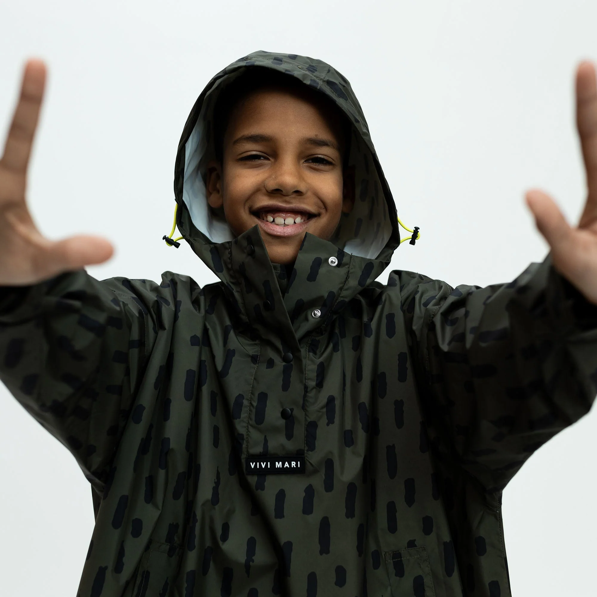 Kids Raincoat drops olive/black - Image 6
